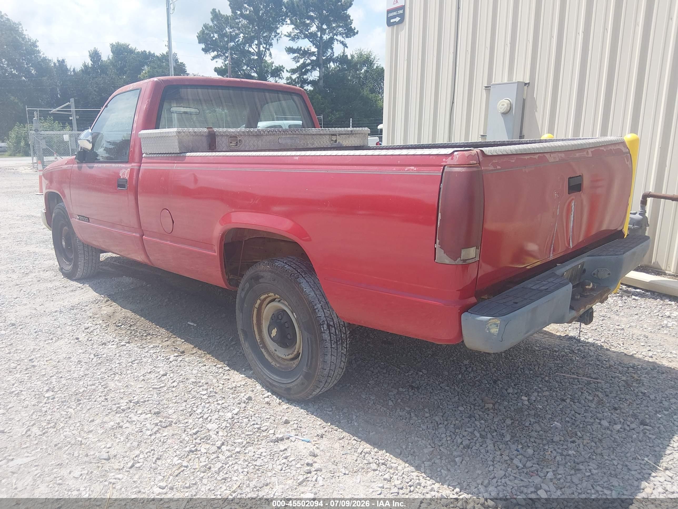 1990 Chevrolet Gmt-400 C2500 Red vin: 1GCGC24J7LE228444