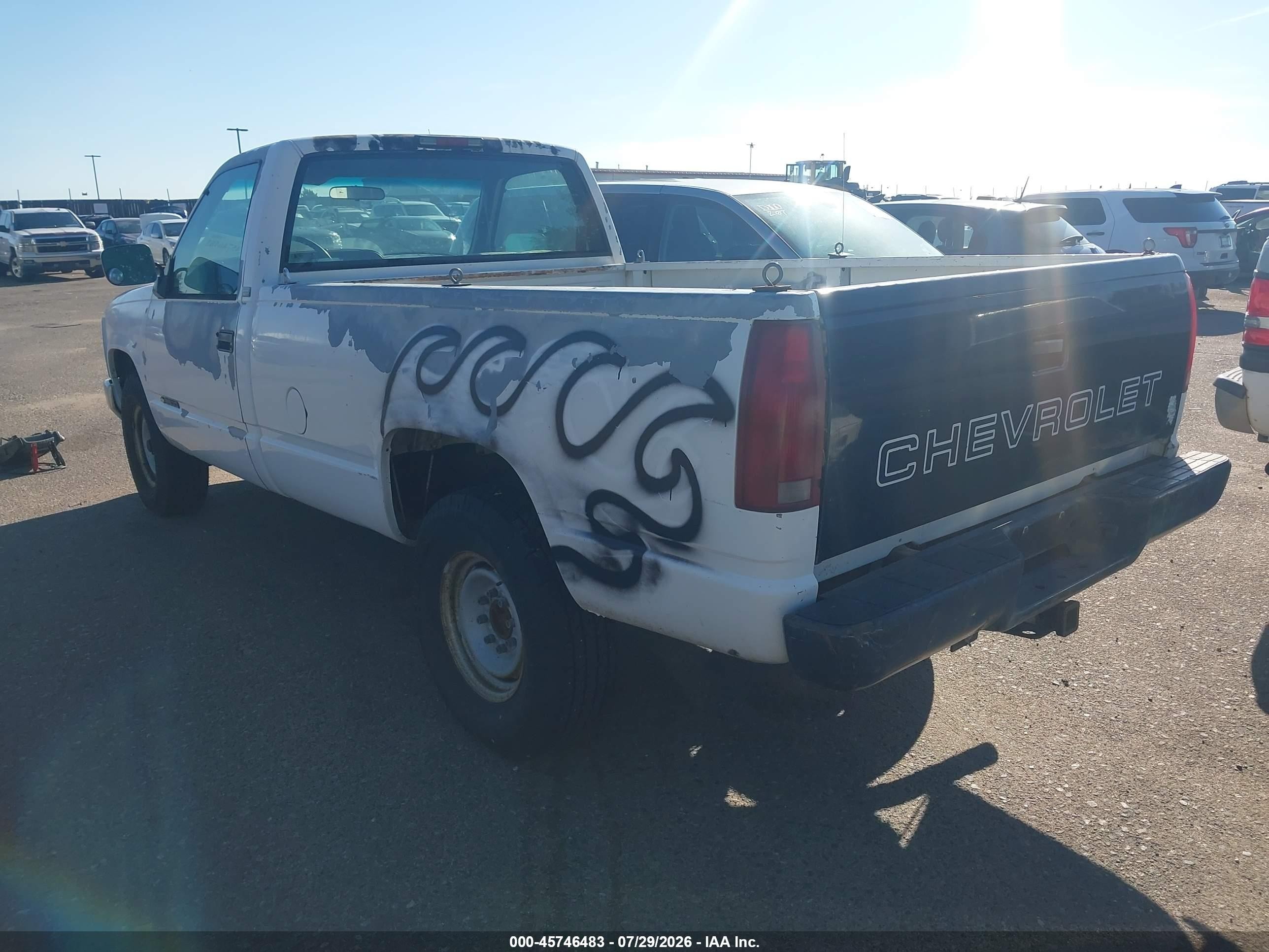 1995 Chevrolet Gmt-400 C2500 White vin: 1GCGC24K3SE122841
