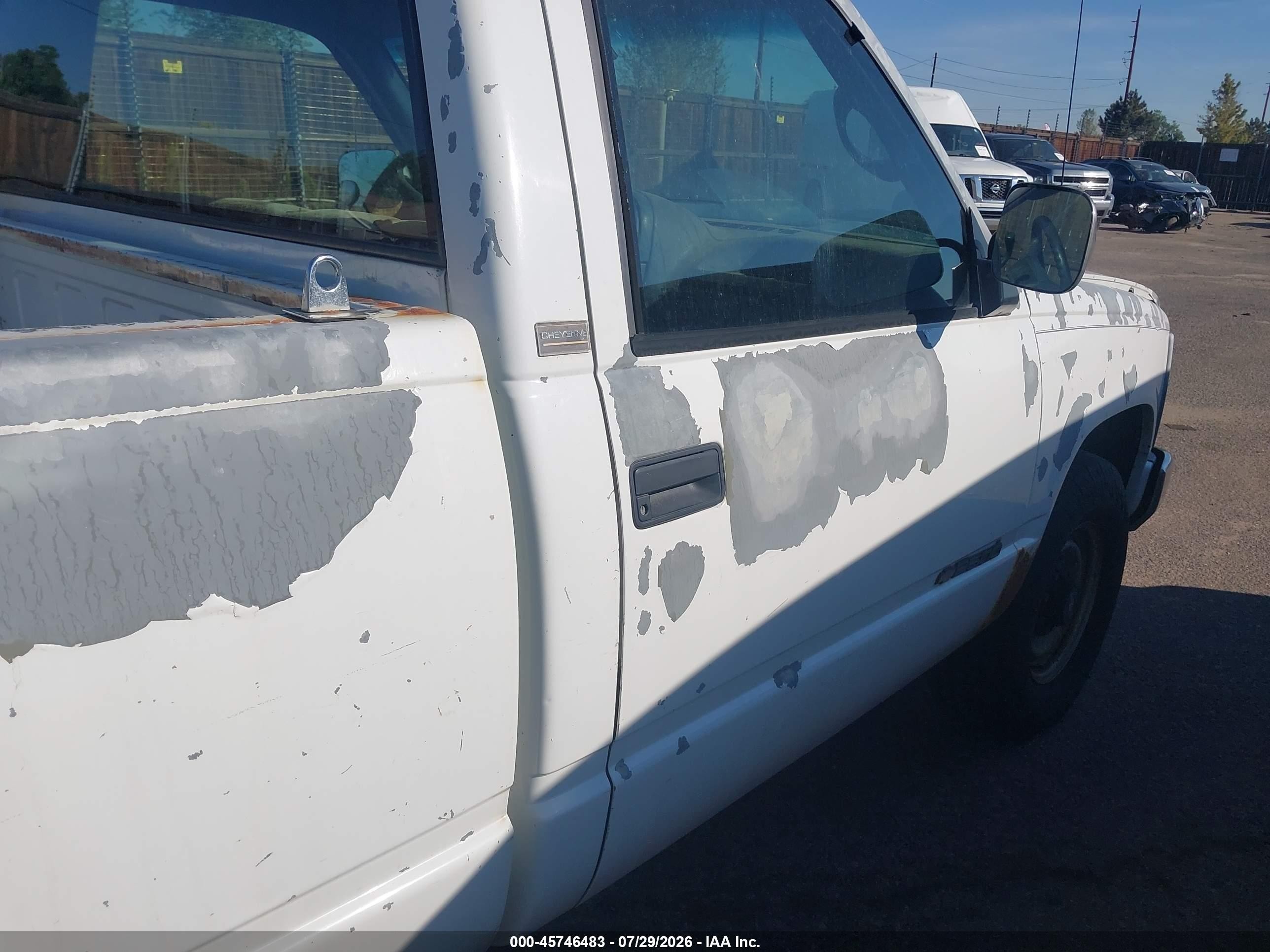 1995 Chevrolet Gmt-400 C2500 White vin: 1GCGC24K3SE122841