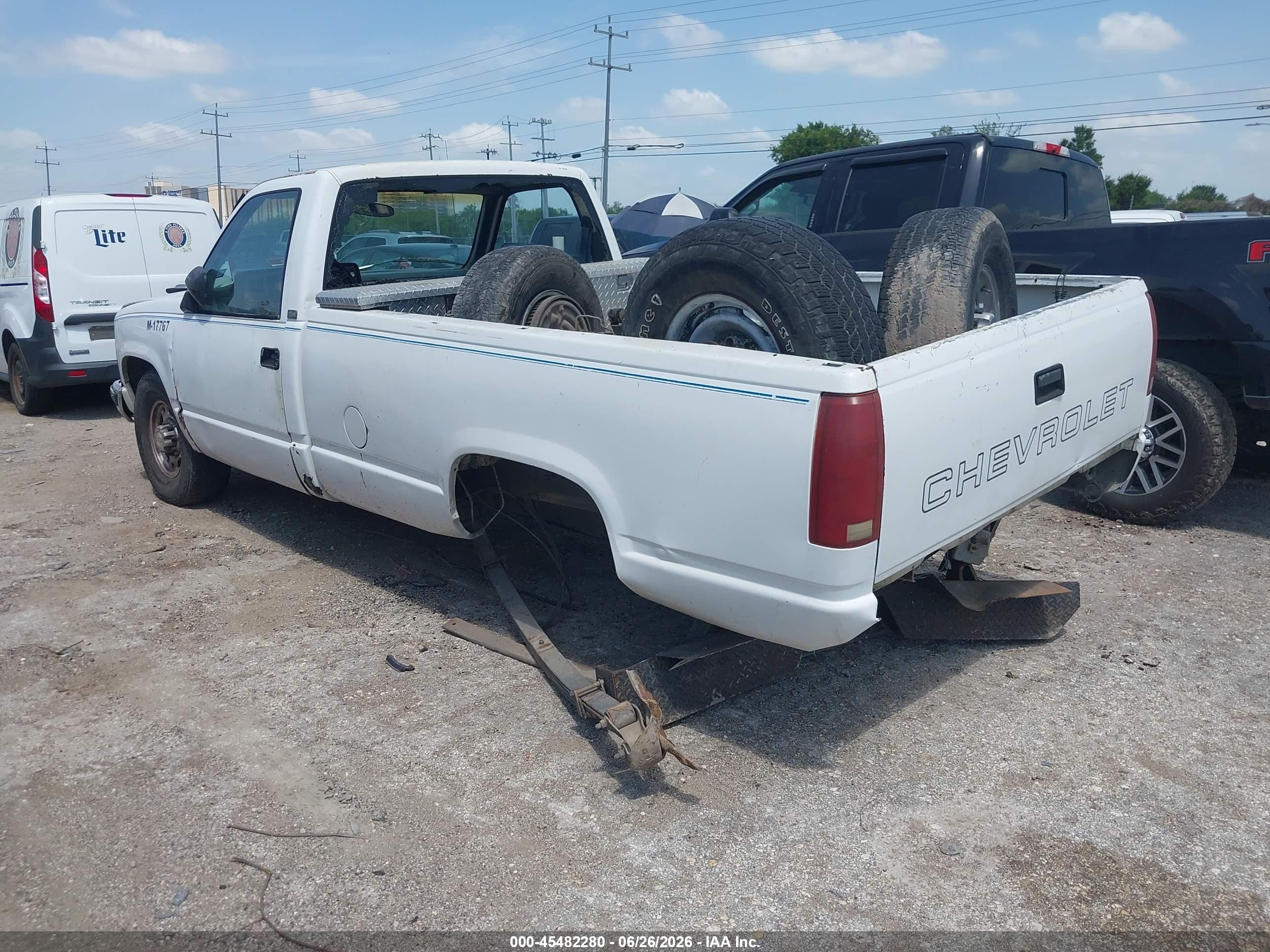 1990 Chevrolet Gmt-400 C2500 Белый vin: 1GCGC24K5LE145930