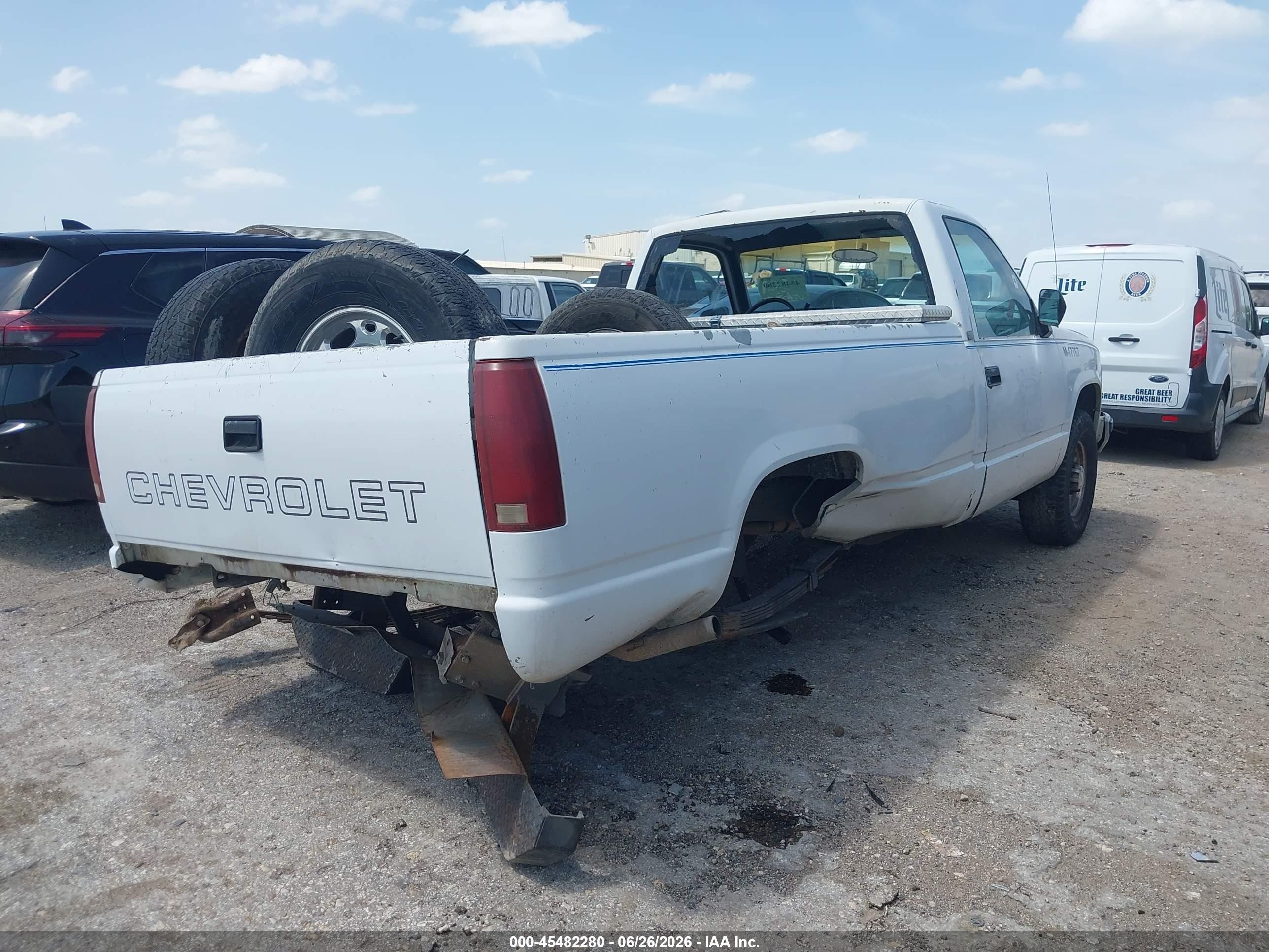 1990 Chevrolet Gmt-400 C2500 Белый vin: 1GCGC24K5LE145930