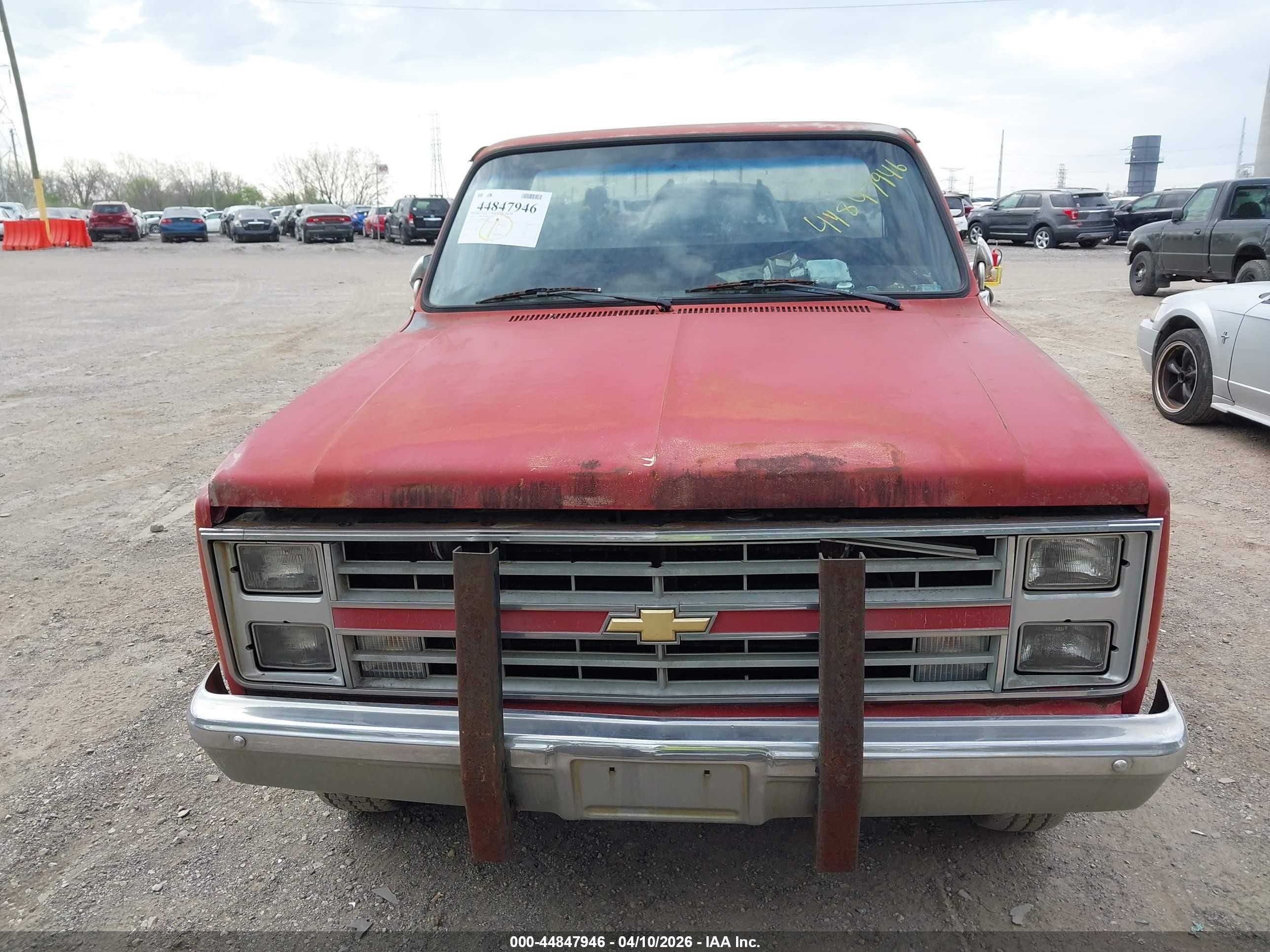 1985 Chevrolet C20   Красный vin: 1GCGC24M0FS182441