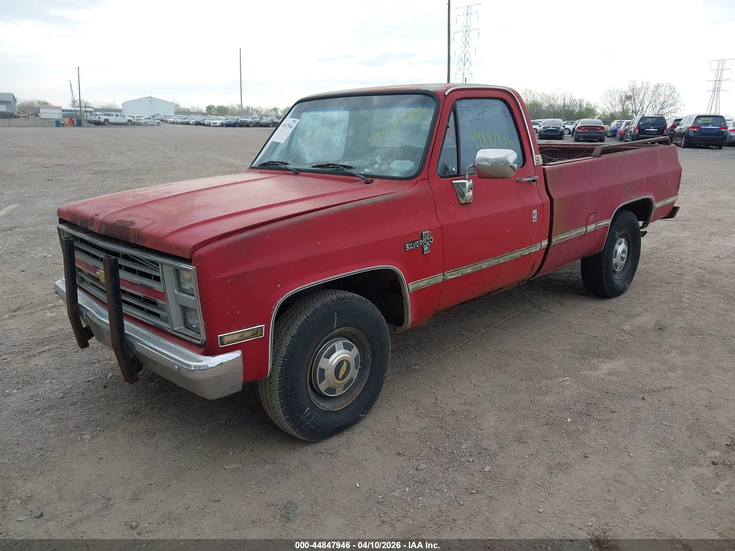 1985 Chevrolet C20   Красный vin: 1GCGC24M0FS182441