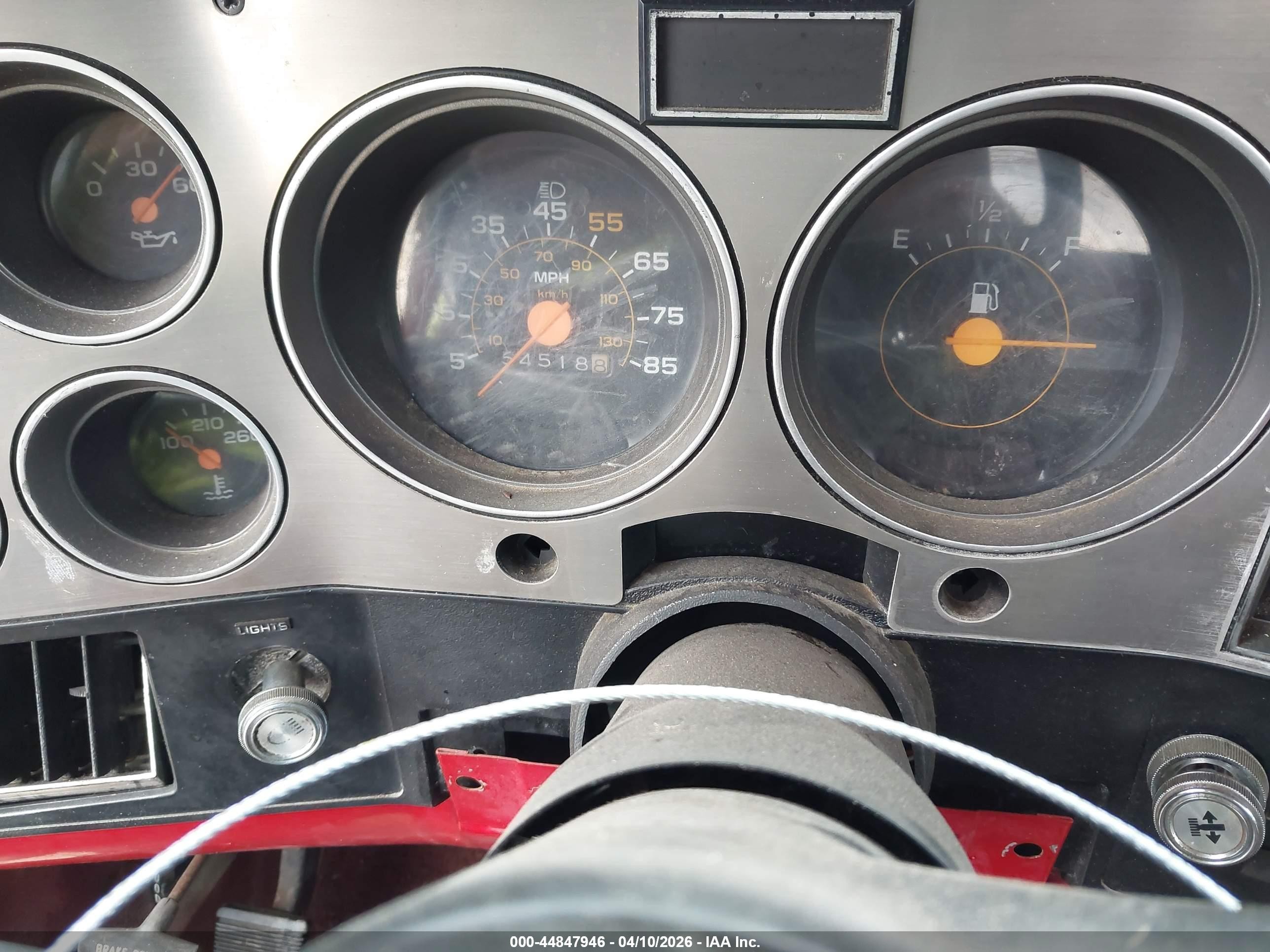 1985 Chevrolet C20   Красный vin: 1GCGC24M0FS182441
