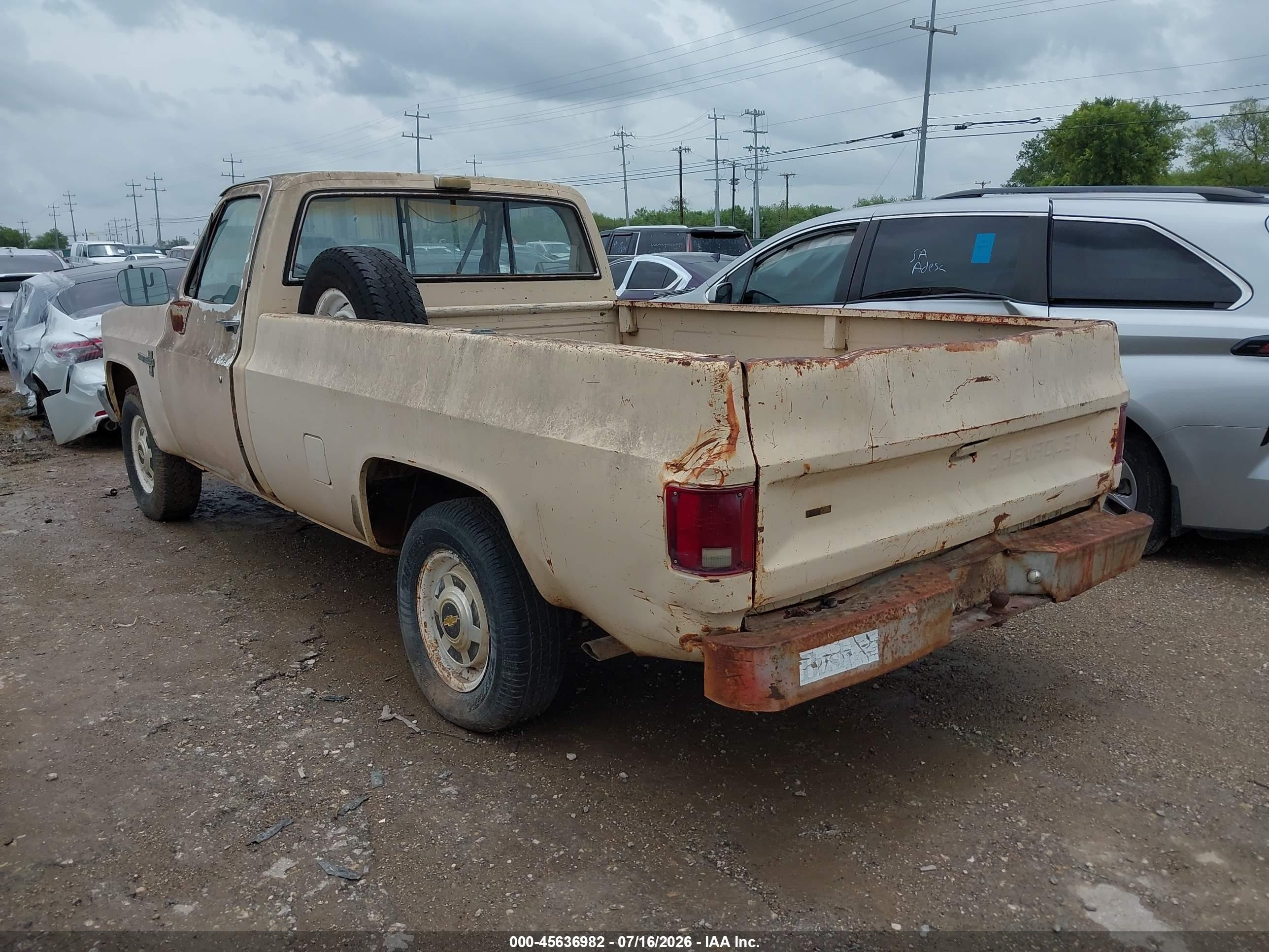 1985 Chevrolet C20   Желто-коричневый vin: 1GCGC24M1FS186742