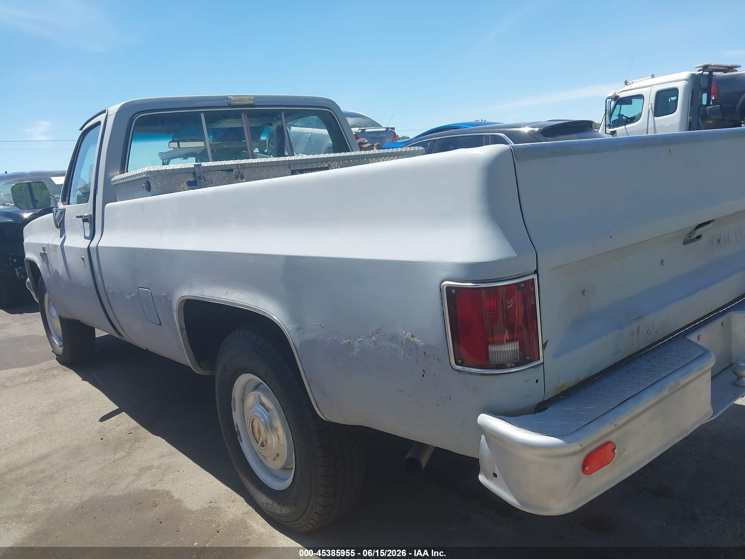 1984 Chevrolet C20   Серый vin: 1GCGC24M3EJ175469