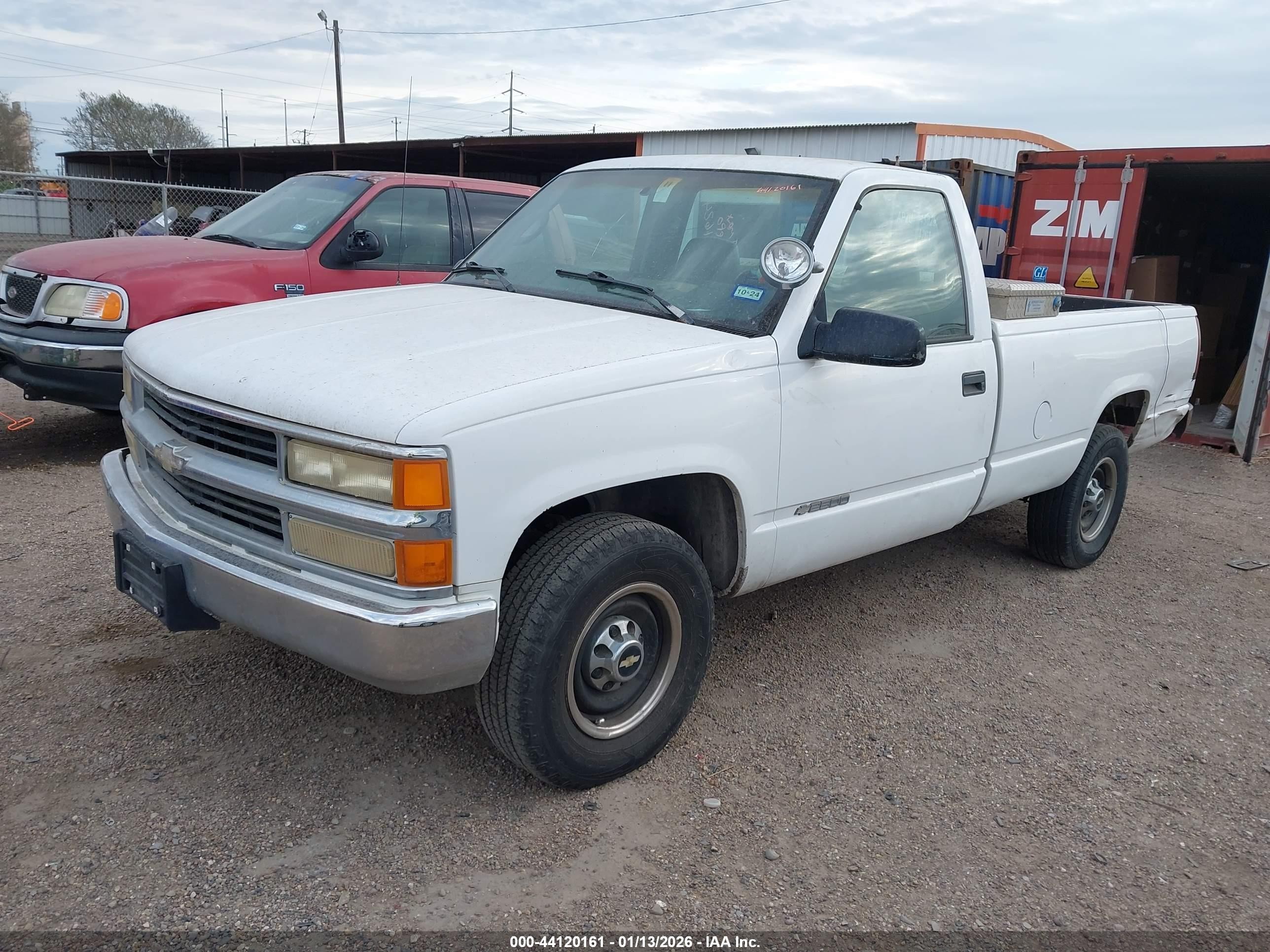 2000 Chevrolet C2500   Белый vin: 1GCGC24R0YR171624