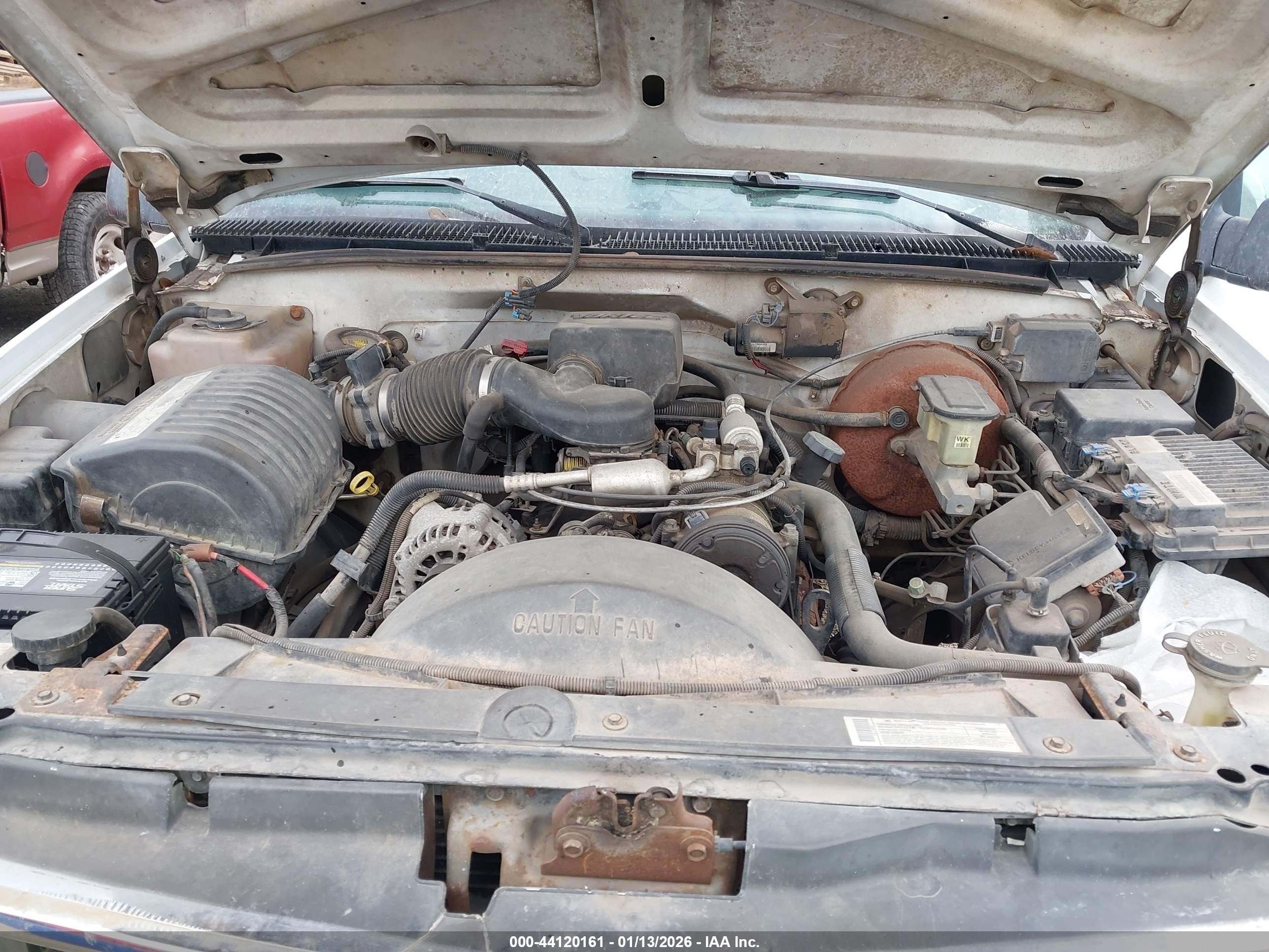 2000 Chevrolet C2500   Белый vin: 1GCGC24R0YR171624