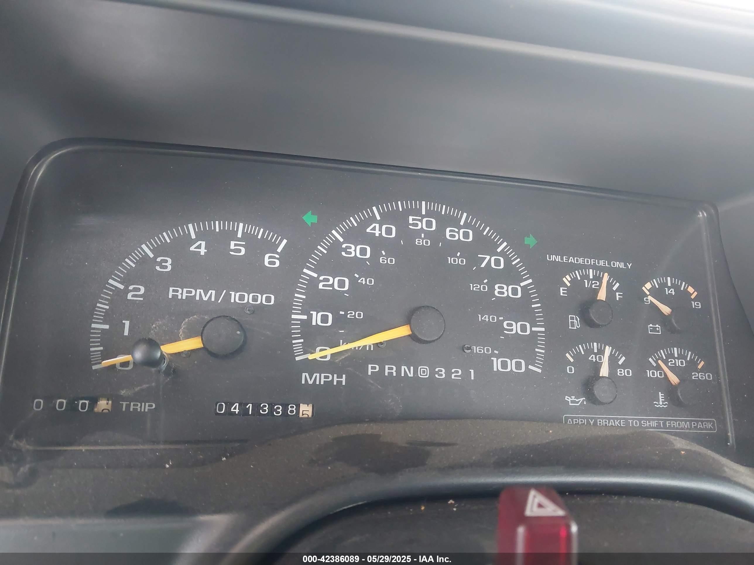 2000 Chevrolet Gmt-400   Blue vin: 1GCGC24R1YR112498