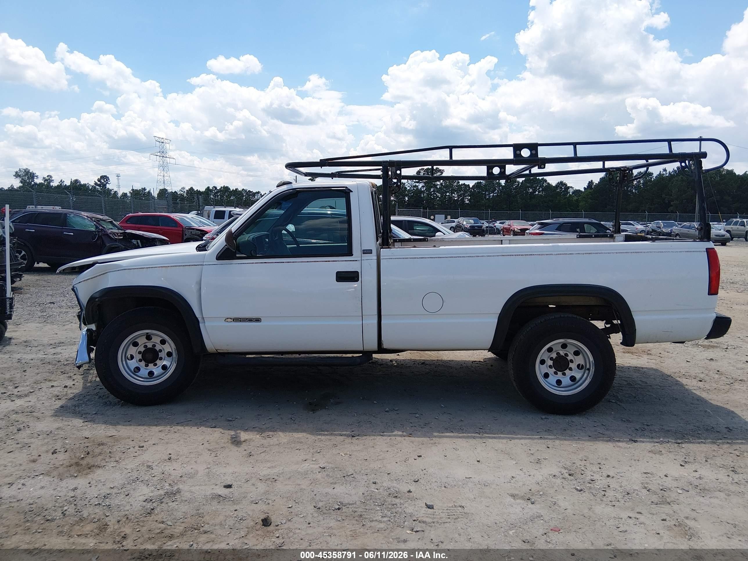 1996 Chevrolet Gmt-400 C2500 Белый vin: 1GCGC24R5TZ219949