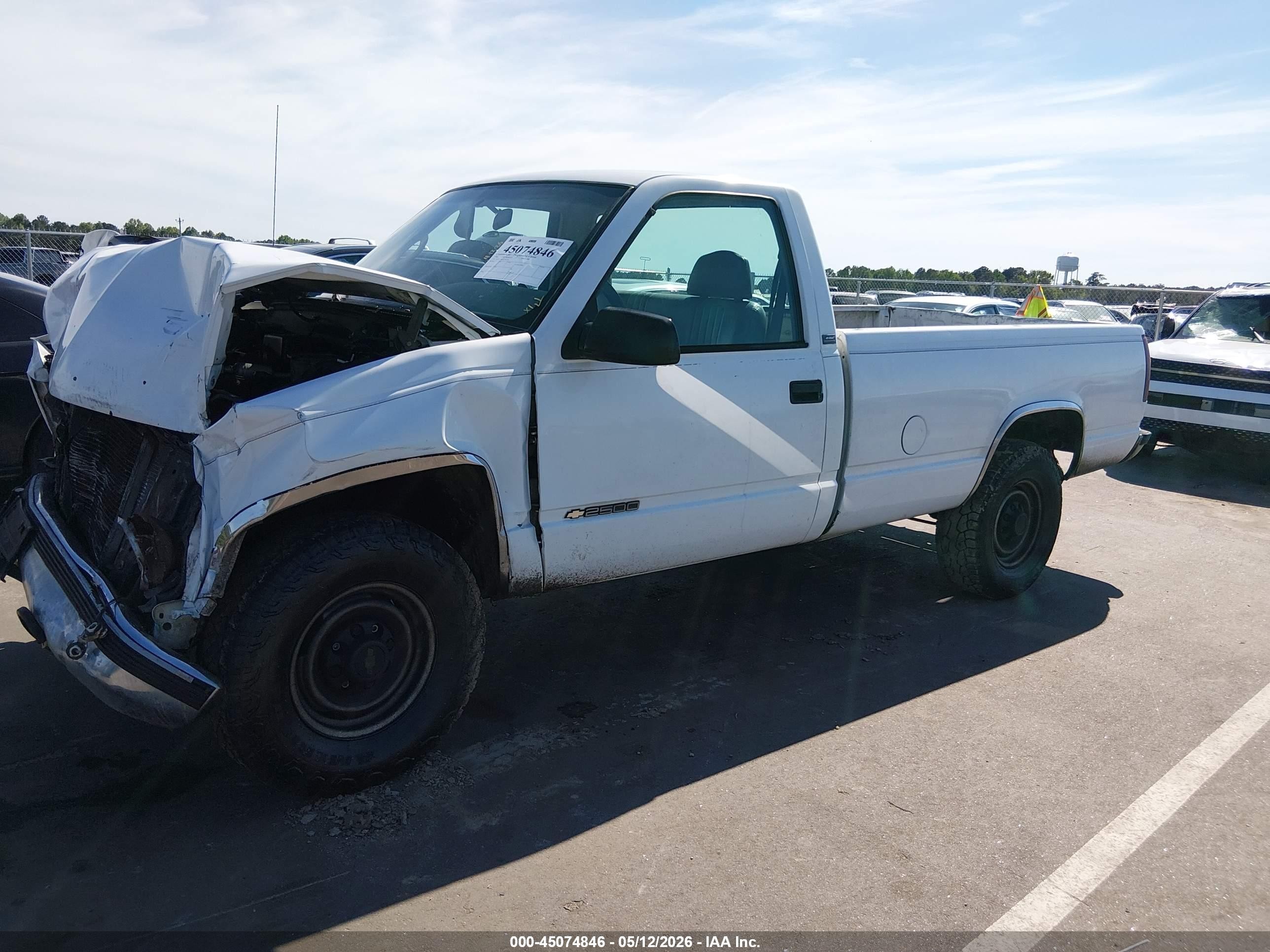 1996 Chevrolet Gmt-400 C2500 White vin: 1GCGC24R6TZ190770
