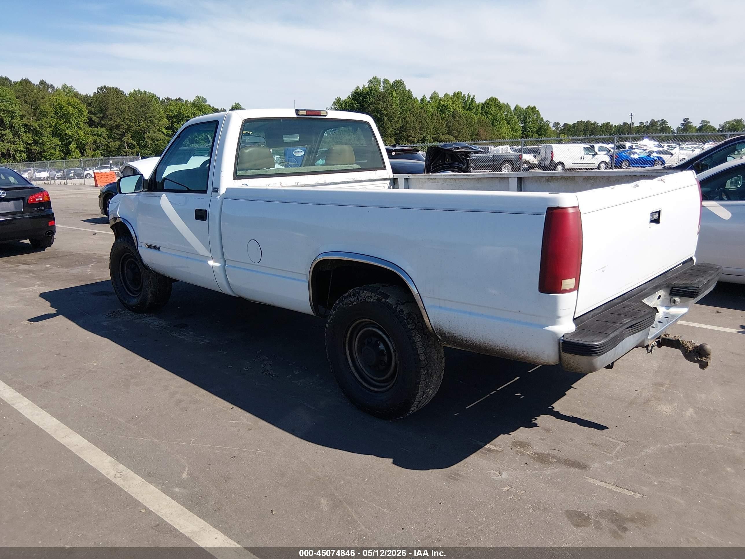 1996 Chevrolet Gmt-400 C2500 White vin: 1GCGC24R6TZ190770