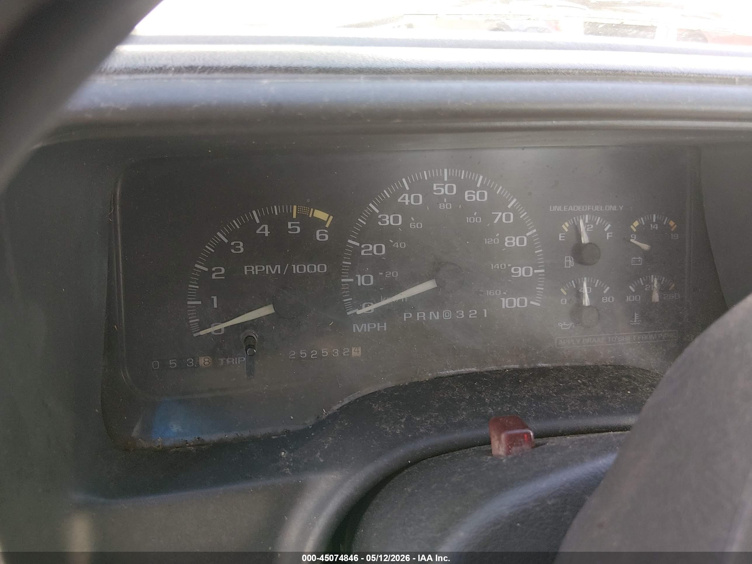 1996 Chevrolet Gmt-400 C2500 White vin: 1GCGC24R6TZ190770