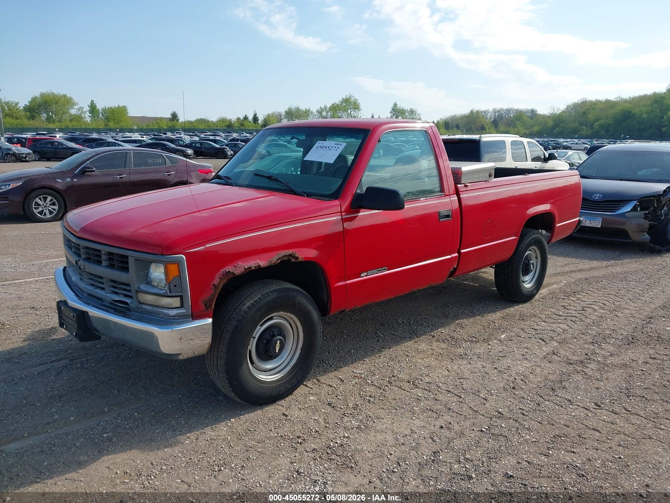 2000 Chevrolet C2500   Red vin: 1GCGC24R6YR108169