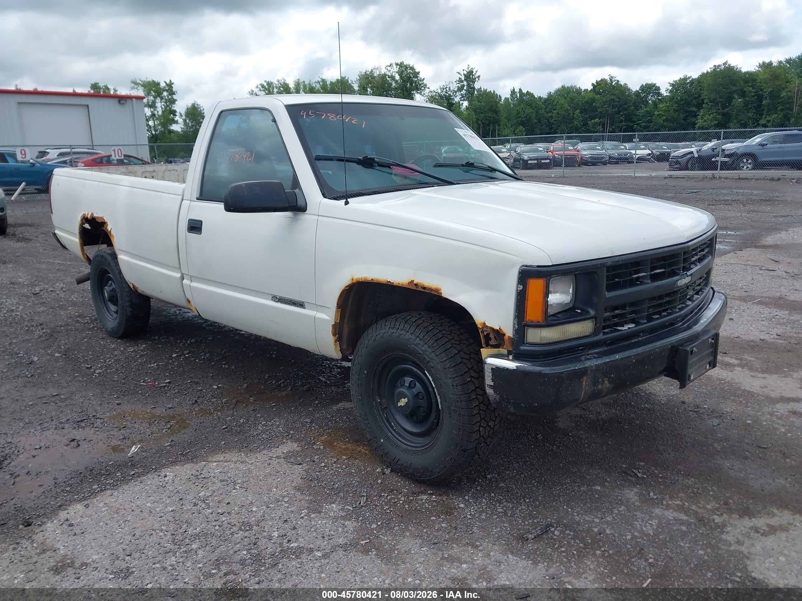 1GCGC24R8YF516805