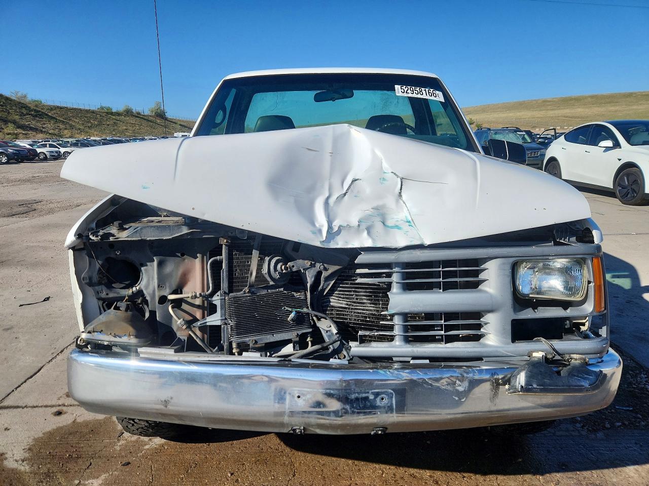 1996 Chevrolet Gmt-400 C2500 White vin: 1GCGC24R9TZ225009
