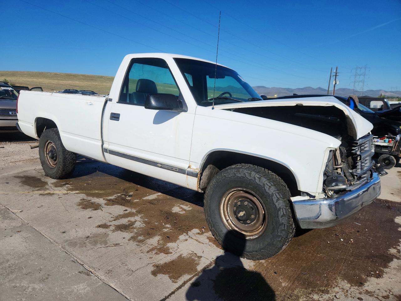 1996 Chevrolet Gmt-400 C2500 White vin: 1GCGC24R9TZ225009
