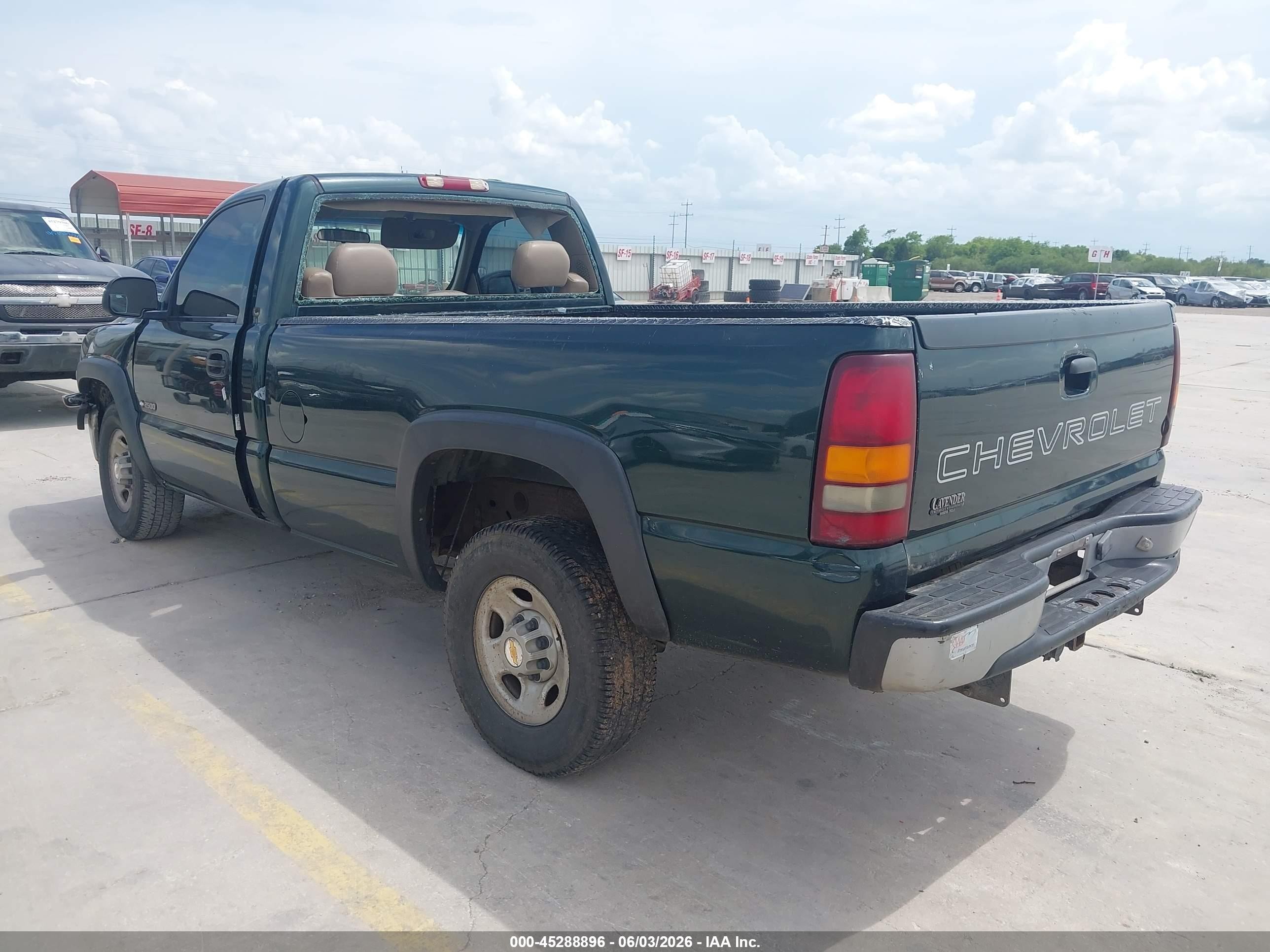 2001 Chevrolet Silverado 2500   Green vin: 1GCGC24U11Z289045