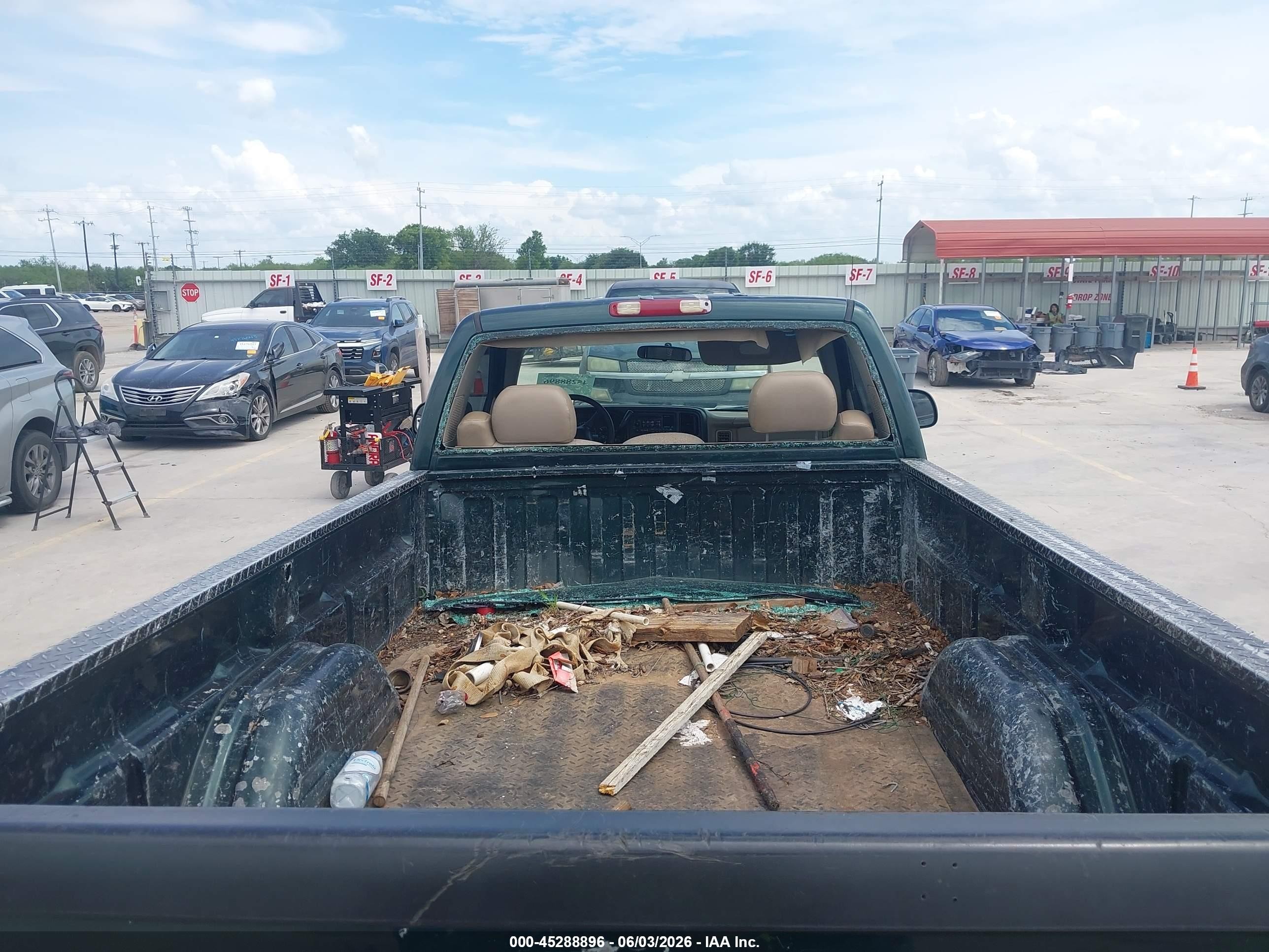 2001 Chevrolet Silverado 2500   Green vin: 1GCGC24U11Z289045
