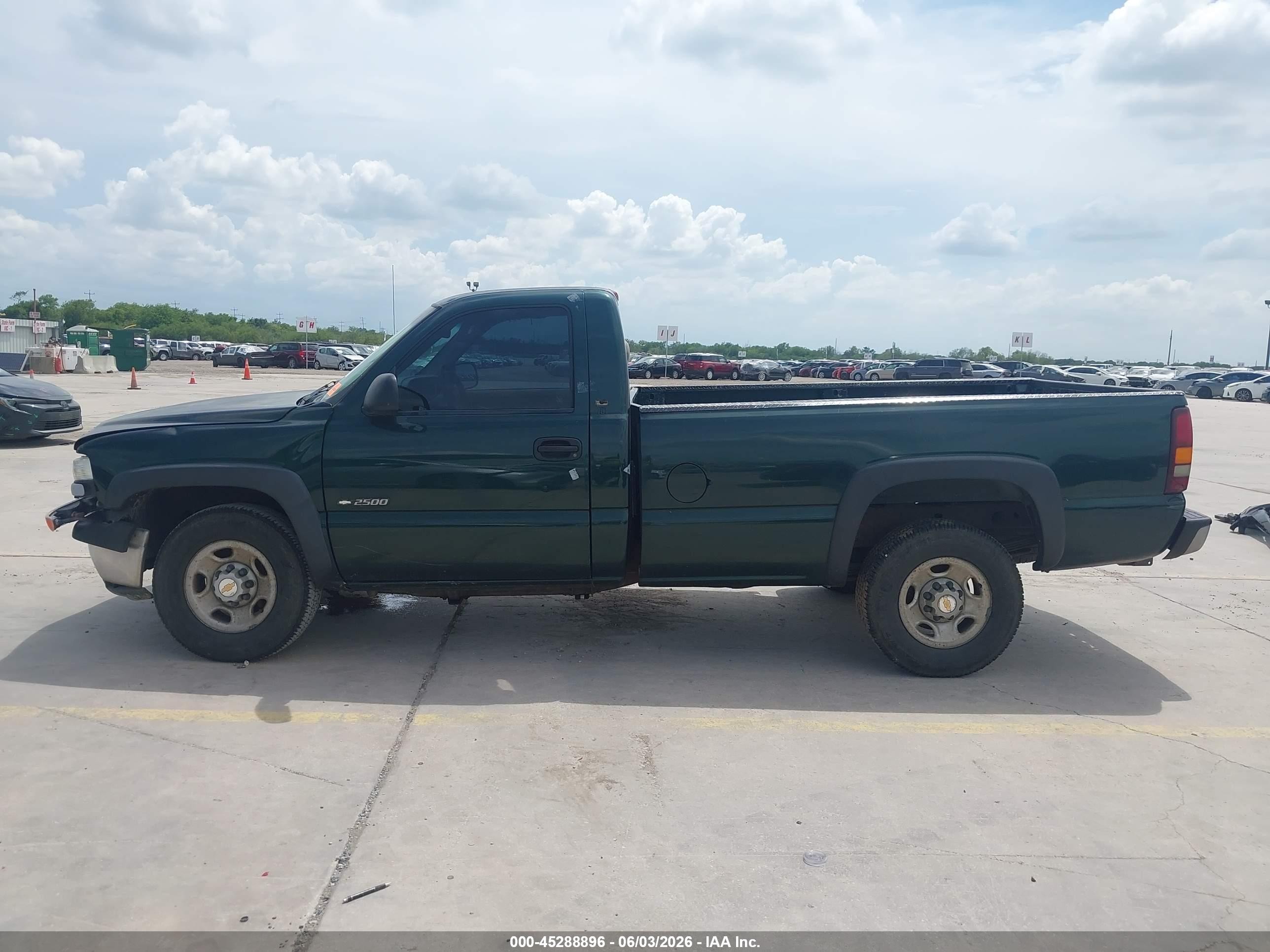 2001 Chevrolet Silverado 2500   Green vin: 1GCGC24U11Z289045