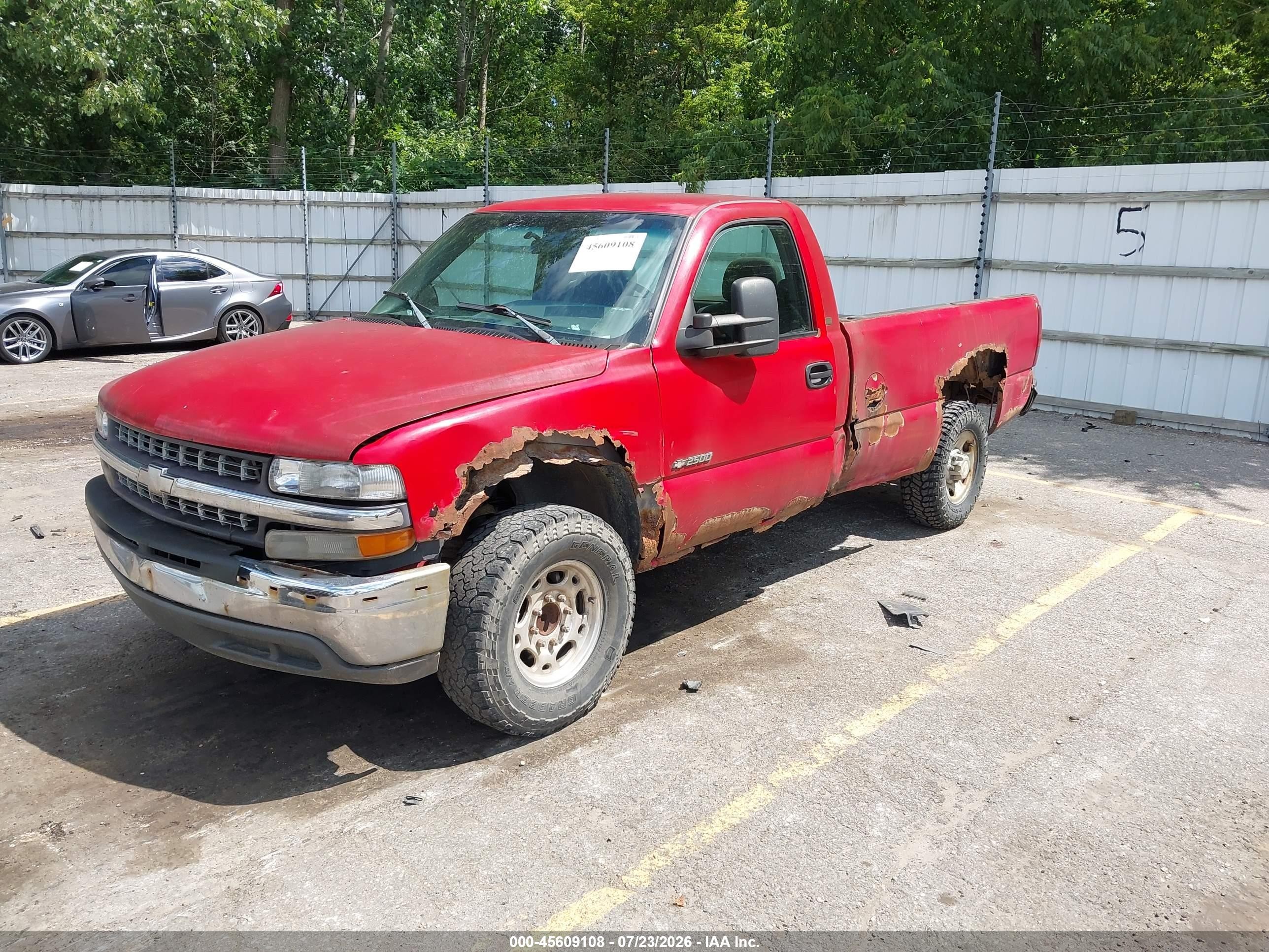 2002 Chevrolet Silverado 2500   Red vin: 1GCGC24U22Z290254