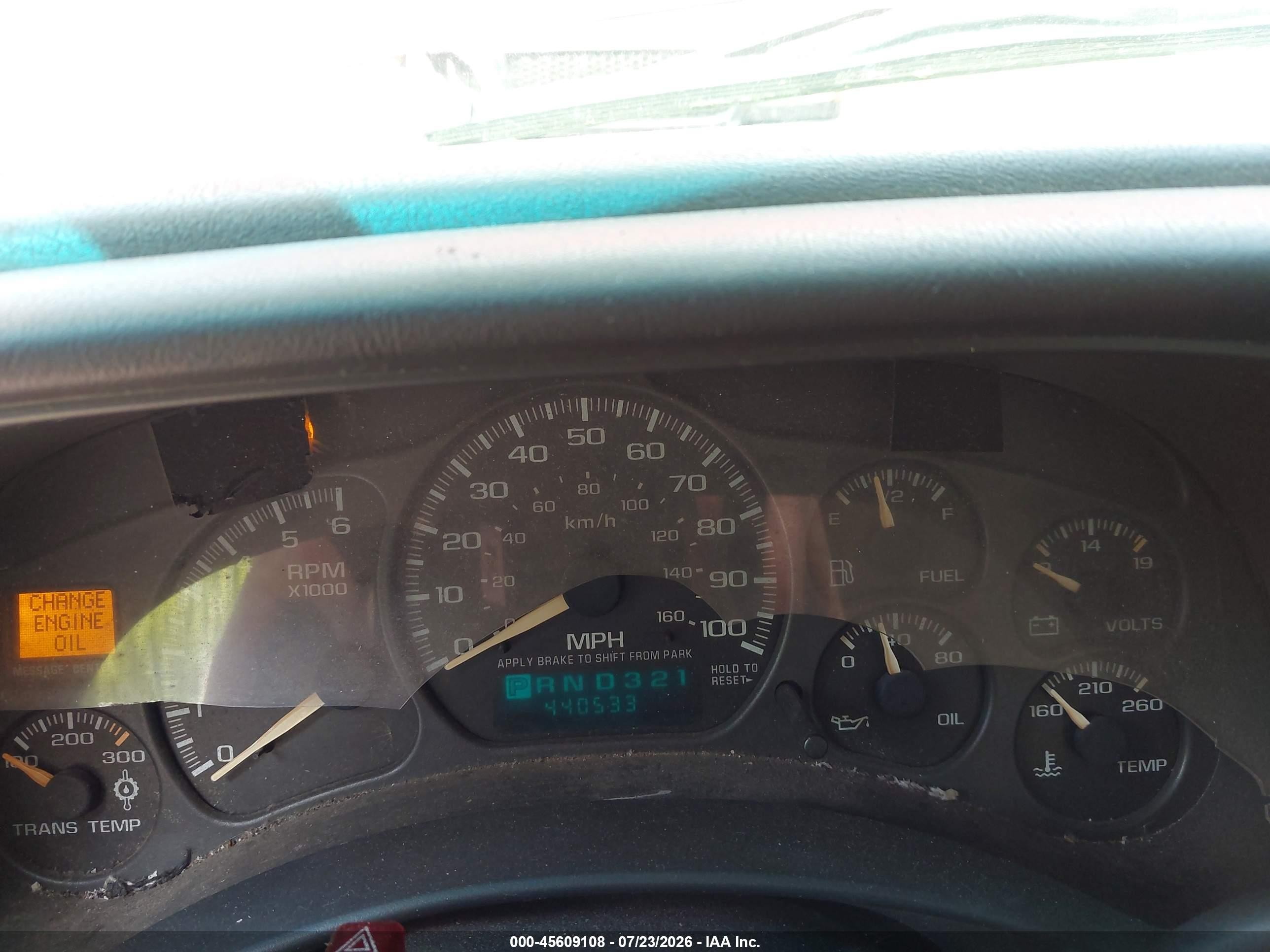 2002 Chevrolet Silverado 2500   Red vin: 1GCGC24U22Z290254