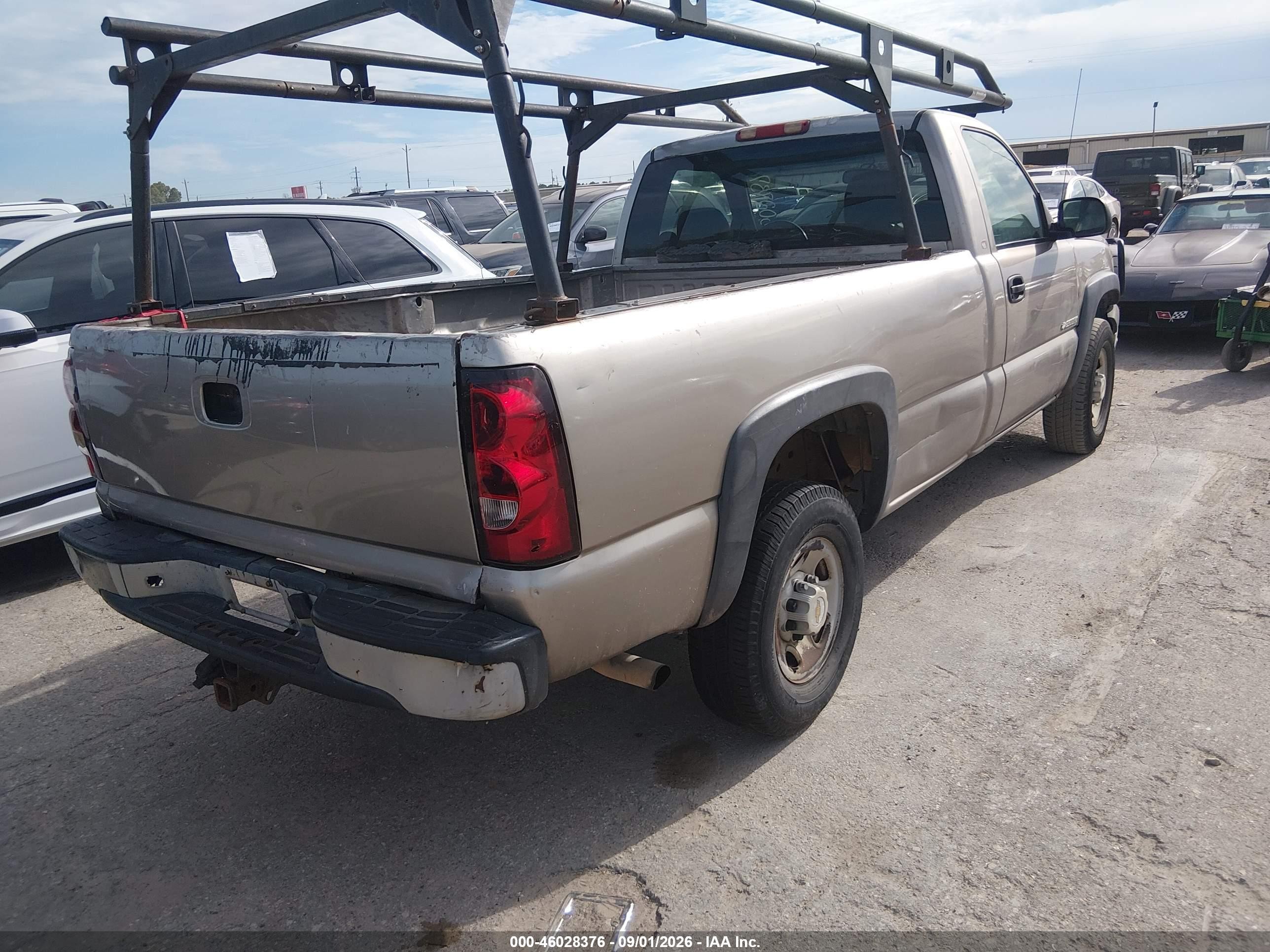 2003 Chevrolet Silverado 2500 Work Truck Champagne vin: 1GCGC24U73Z215468