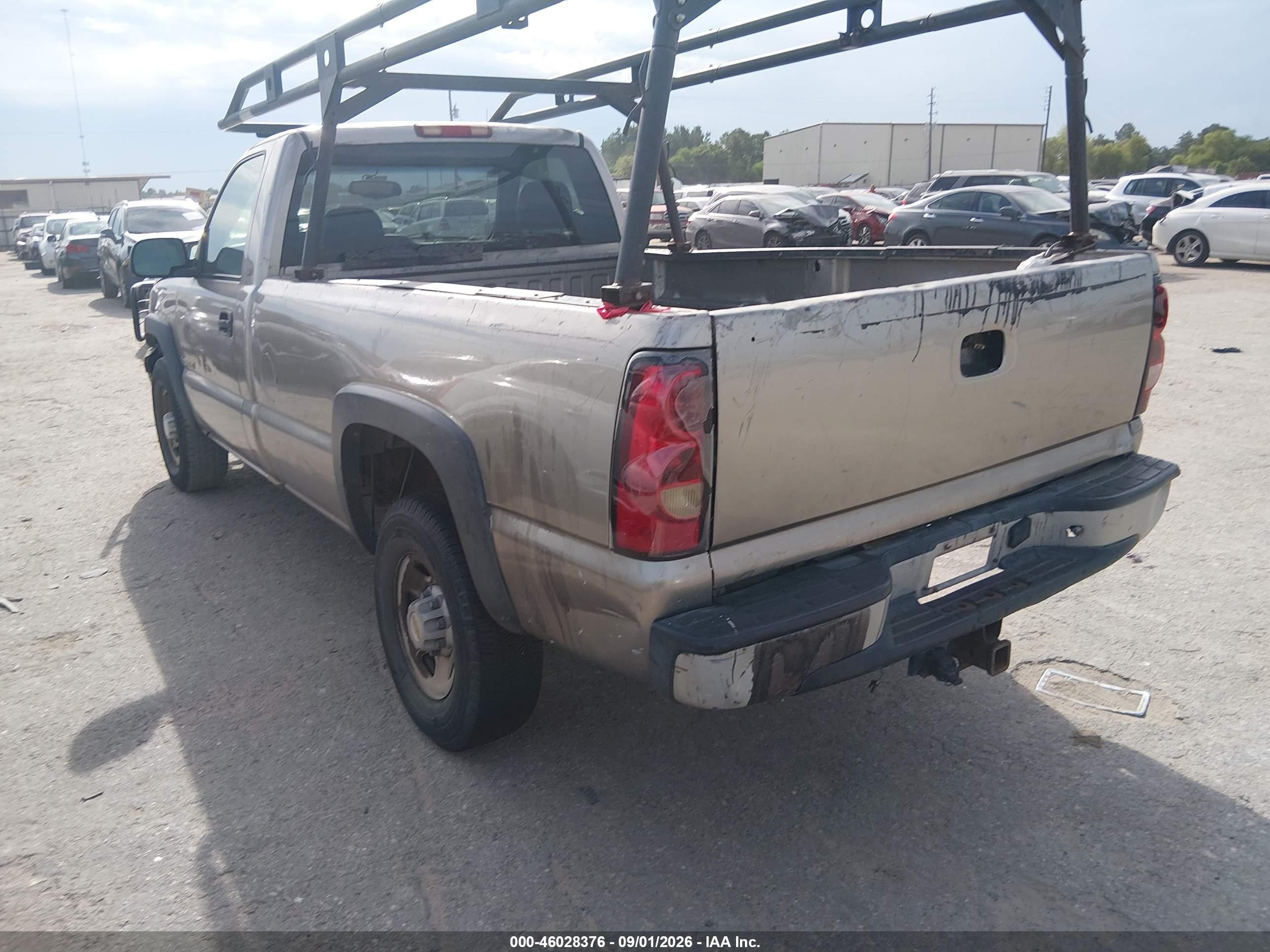 2003 Chevrolet Silverado 2500 Work Truck Champagne vin: 1GCGC24U73Z215468