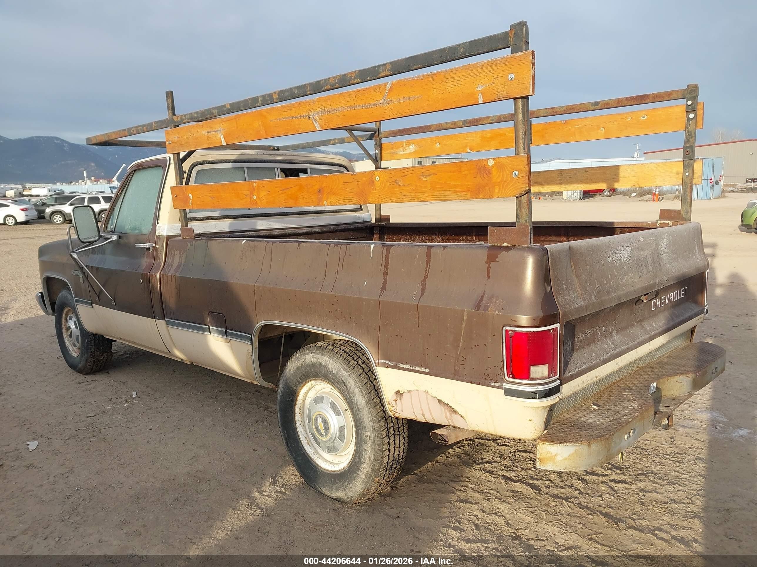 1983 Chevrolet C20   Brown vin: 1GCGC24W6DJ112267