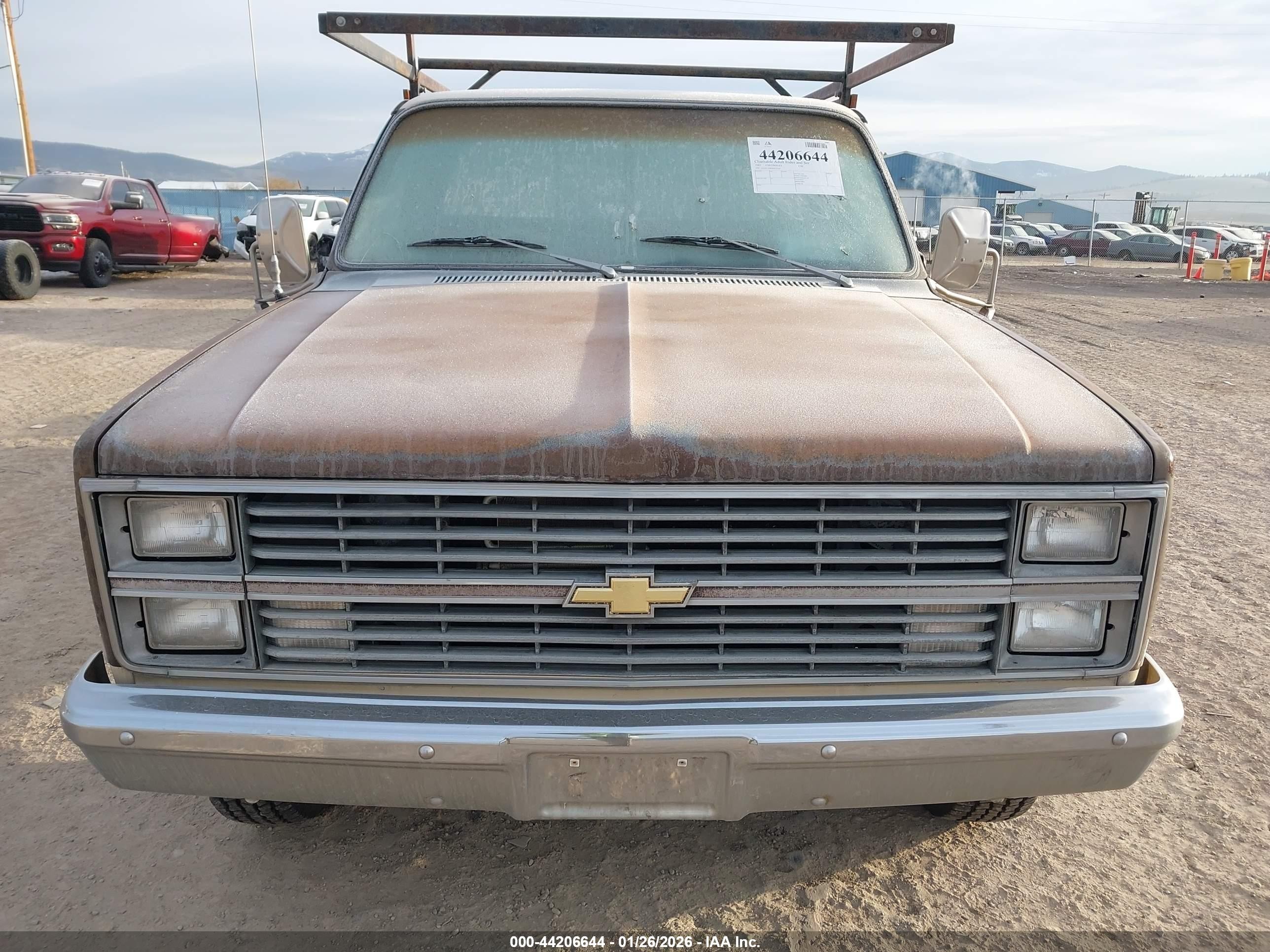 1983 Chevrolet C20   Brown vin: 1GCGC24W6DJ112267