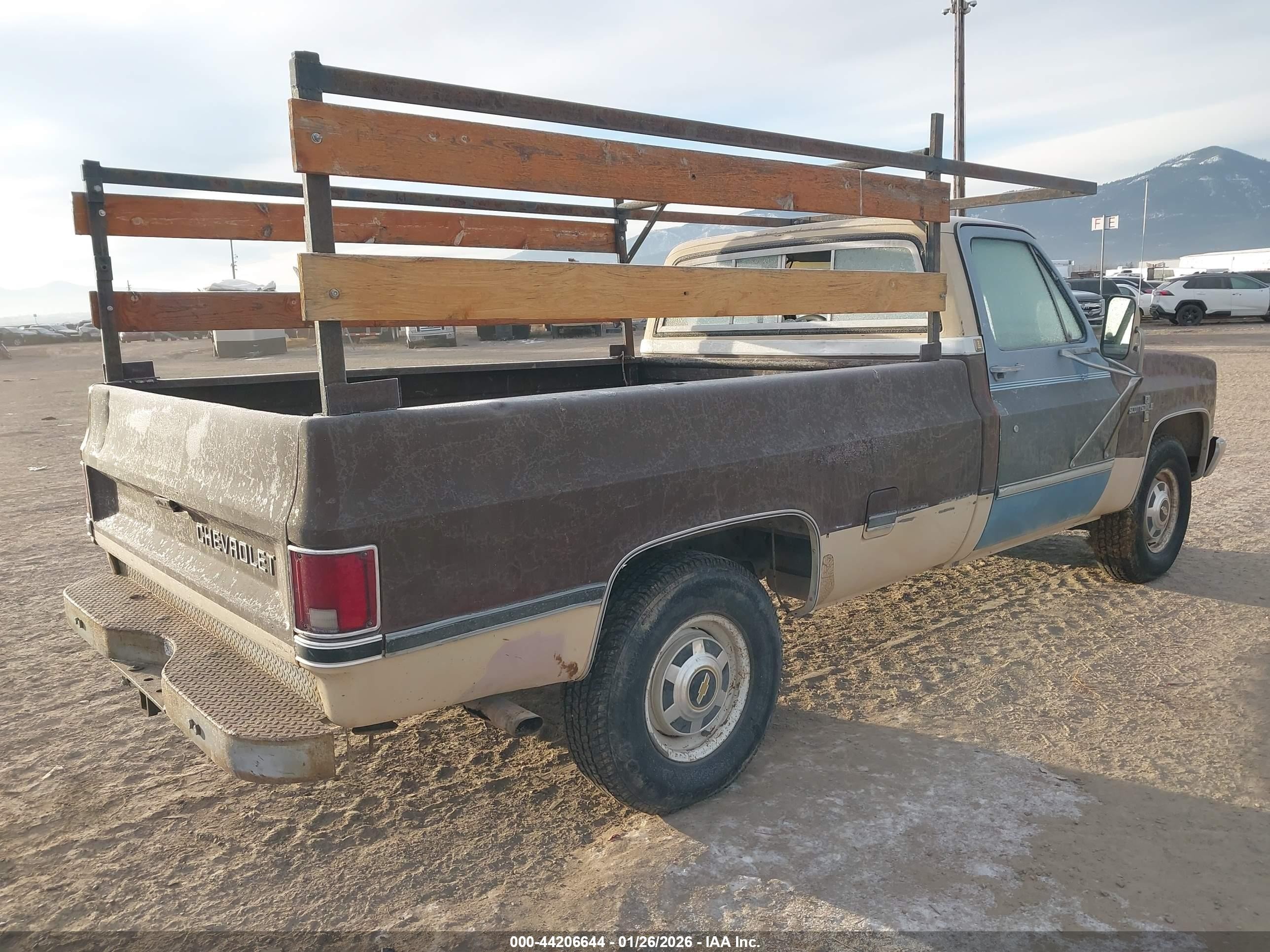 1983 Chevrolet C20   Brown vin: 1GCGC24W6DJ112267