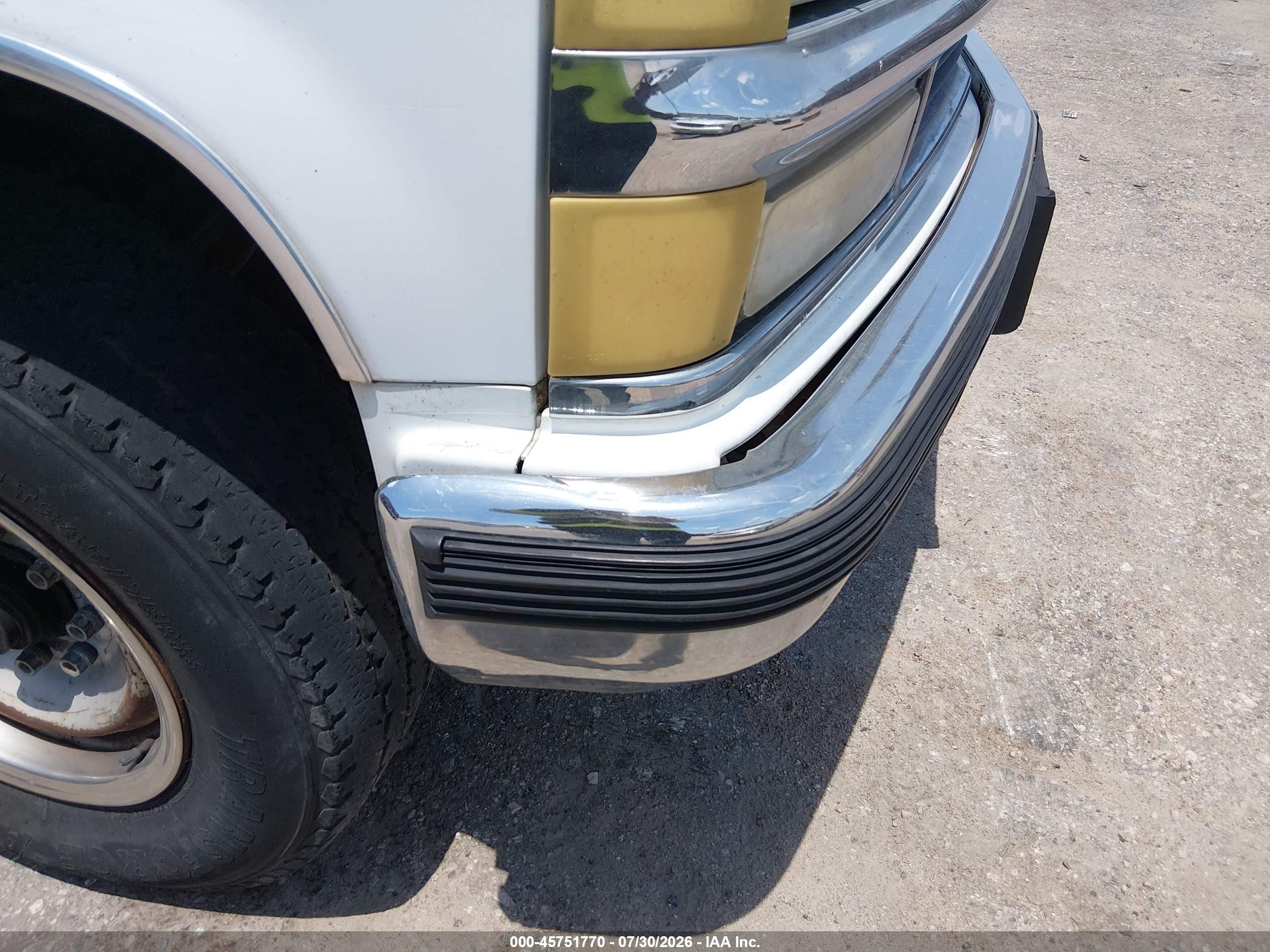 1998 Chevrolet C/k 2500 Fleetside White vin: 1GCGC29R6WE140889