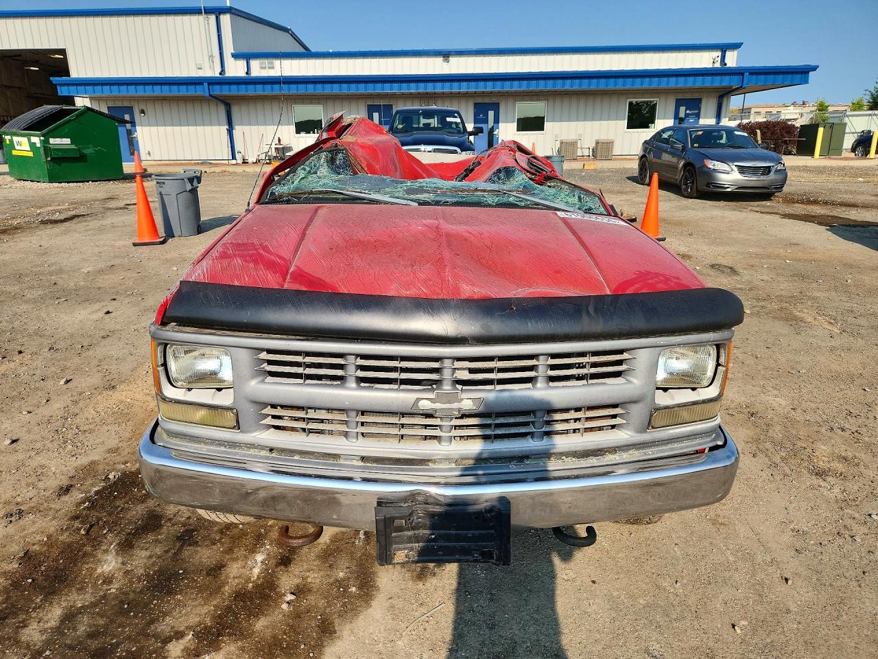 1998 Chevrolet Gmt-400 C2500 Red vin: 1GCGC29R6WE205692