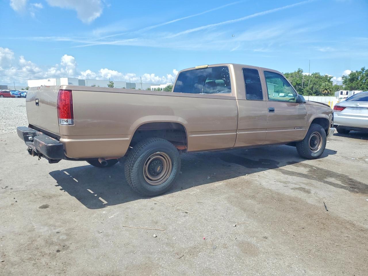 1996 Chevrolet Gmt-400 C2500 Brown vin: 1GCGC29R8TE184808