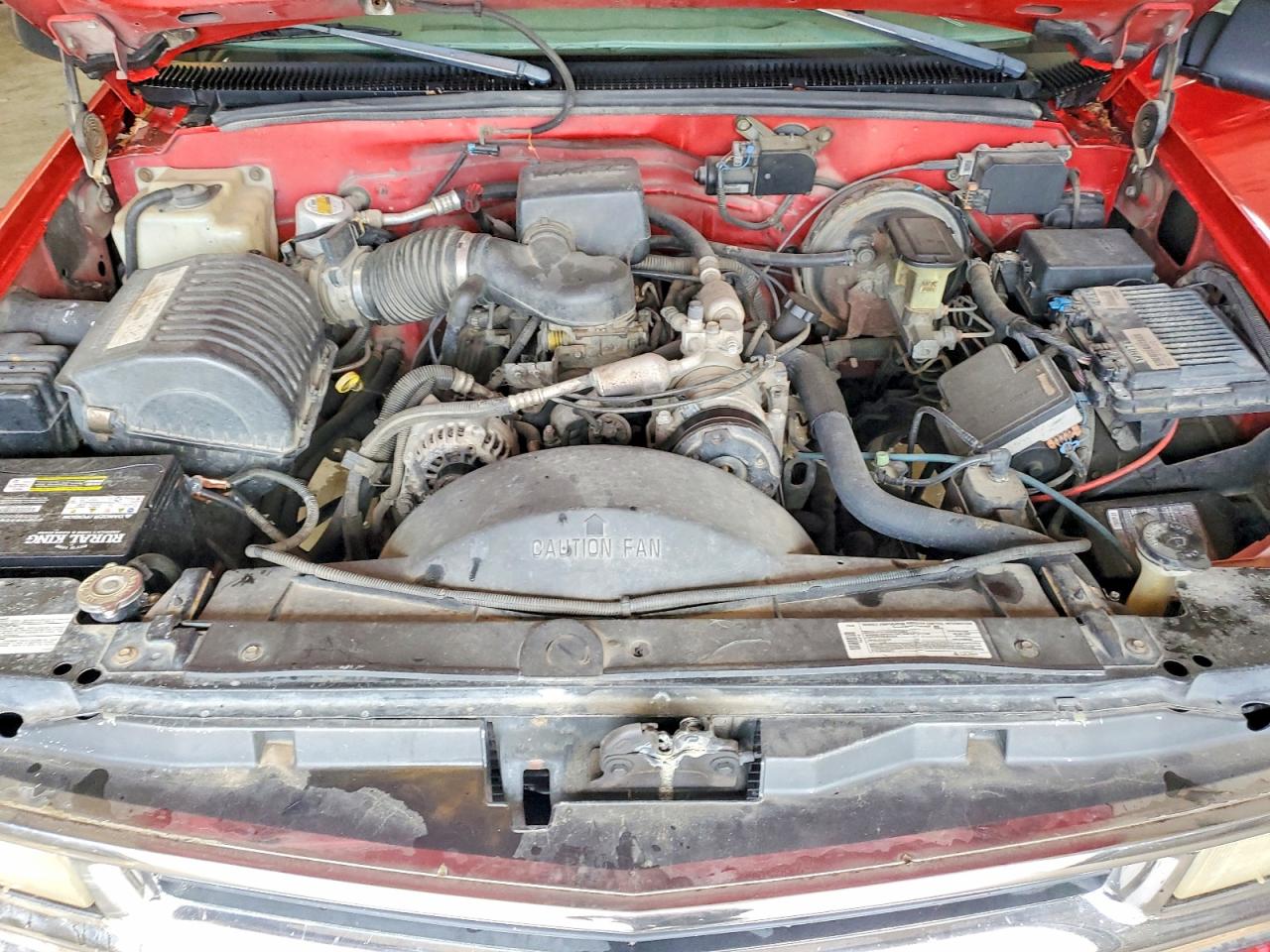 1998 Chevrolet Gmt-400 C2500 Red vin: 1GCGC29RXWE137803