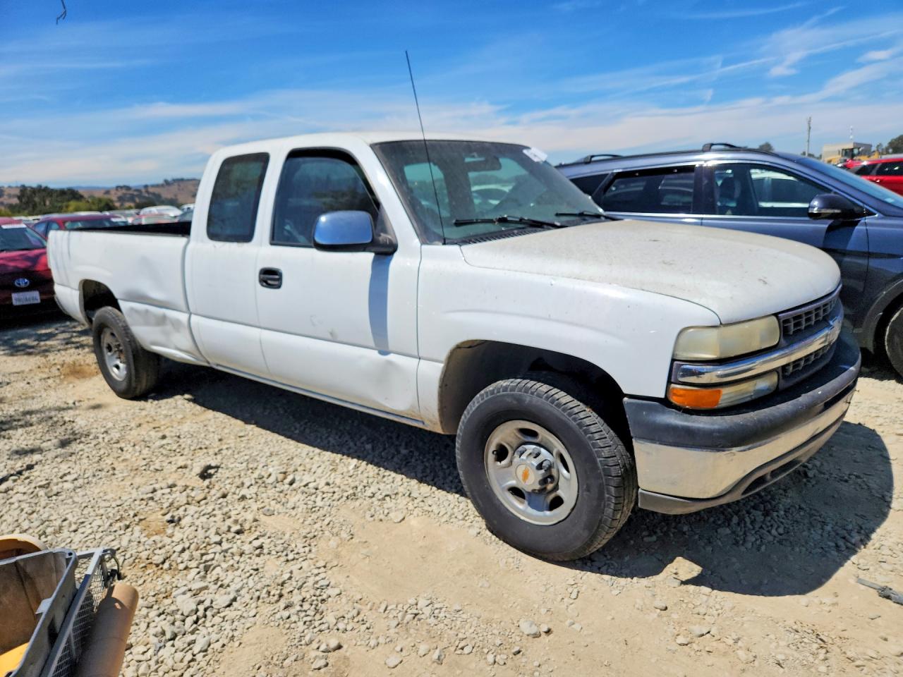 2000 Chevrolet Silverado C2500 White vin: 1GCGC29U1YE417004