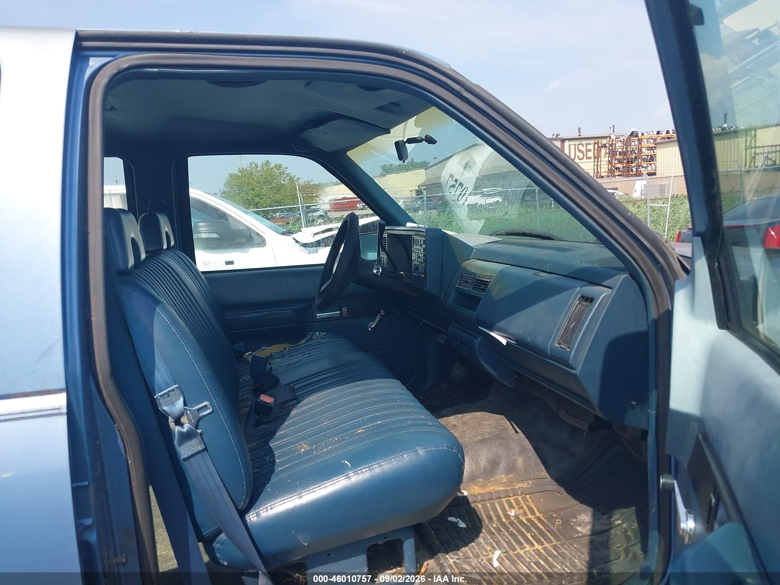 1994 Chevrolet Gmt-400 C3500 Blue vin: 1GCGC33K3RJ389132