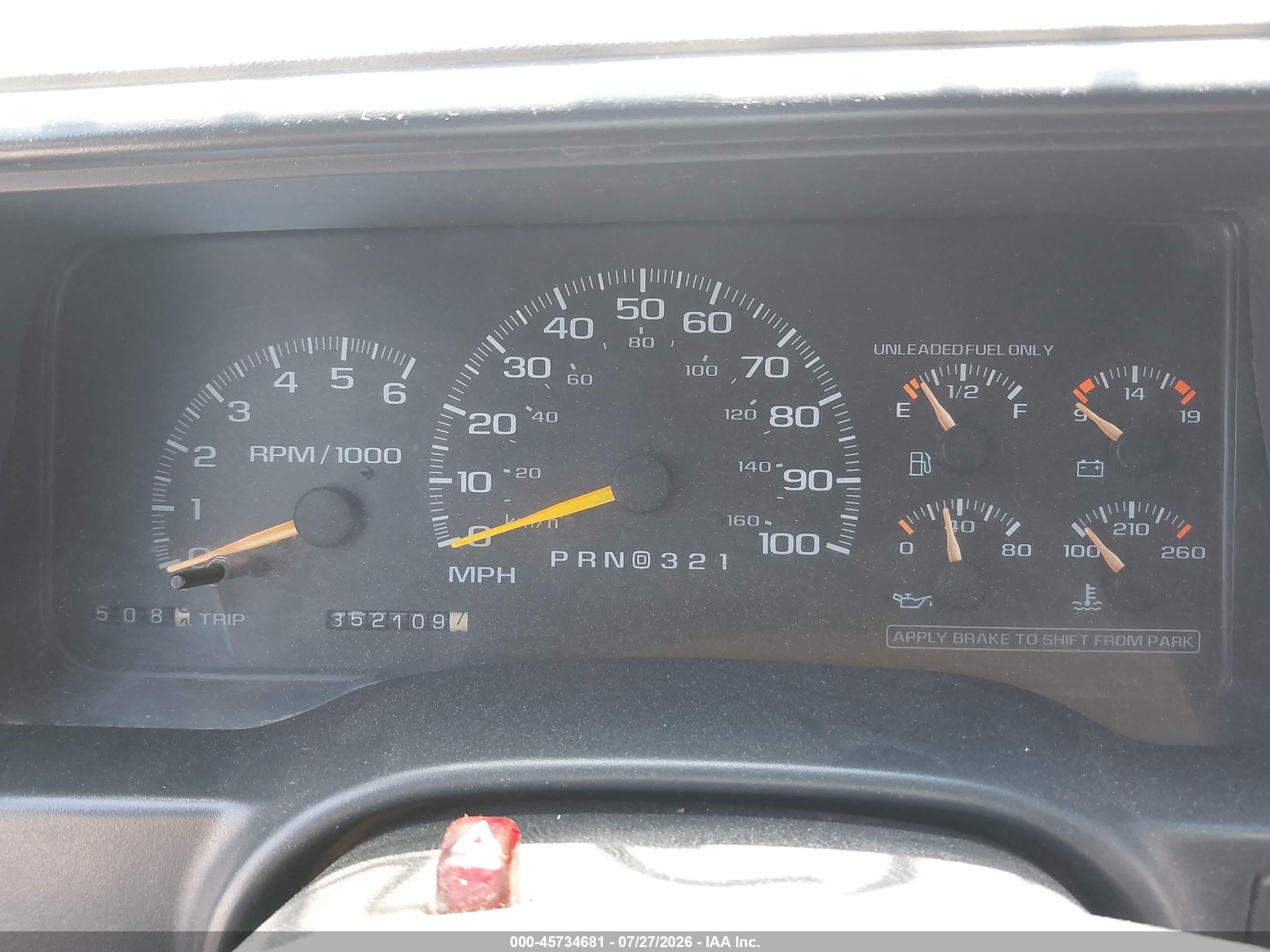 1999 Chevrolet C/k 3500   White vin: 1GCGC33R2XF028813
