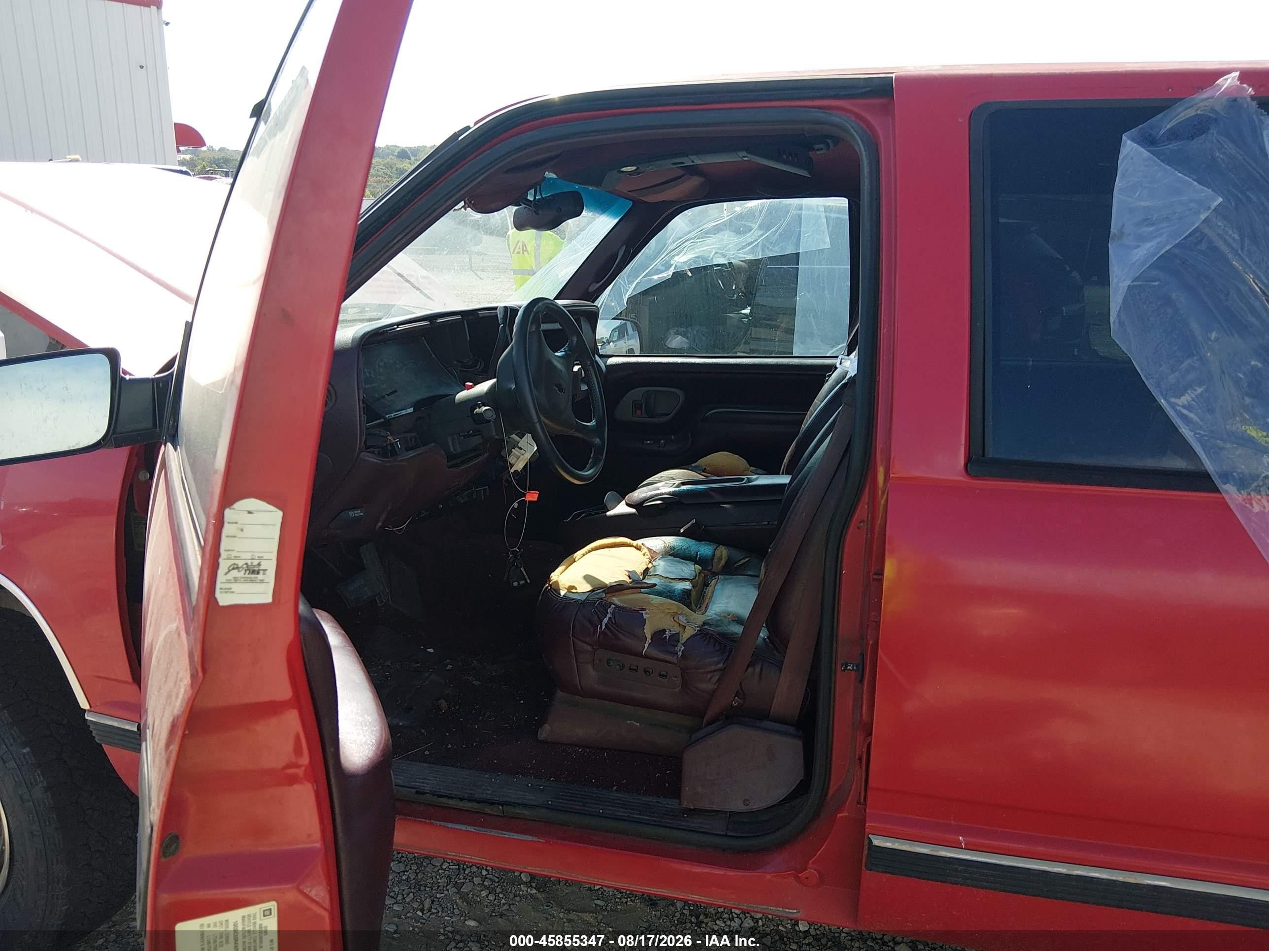 1998 Chevrolet C3500   Red vin: 1GCGC33R4WF014510