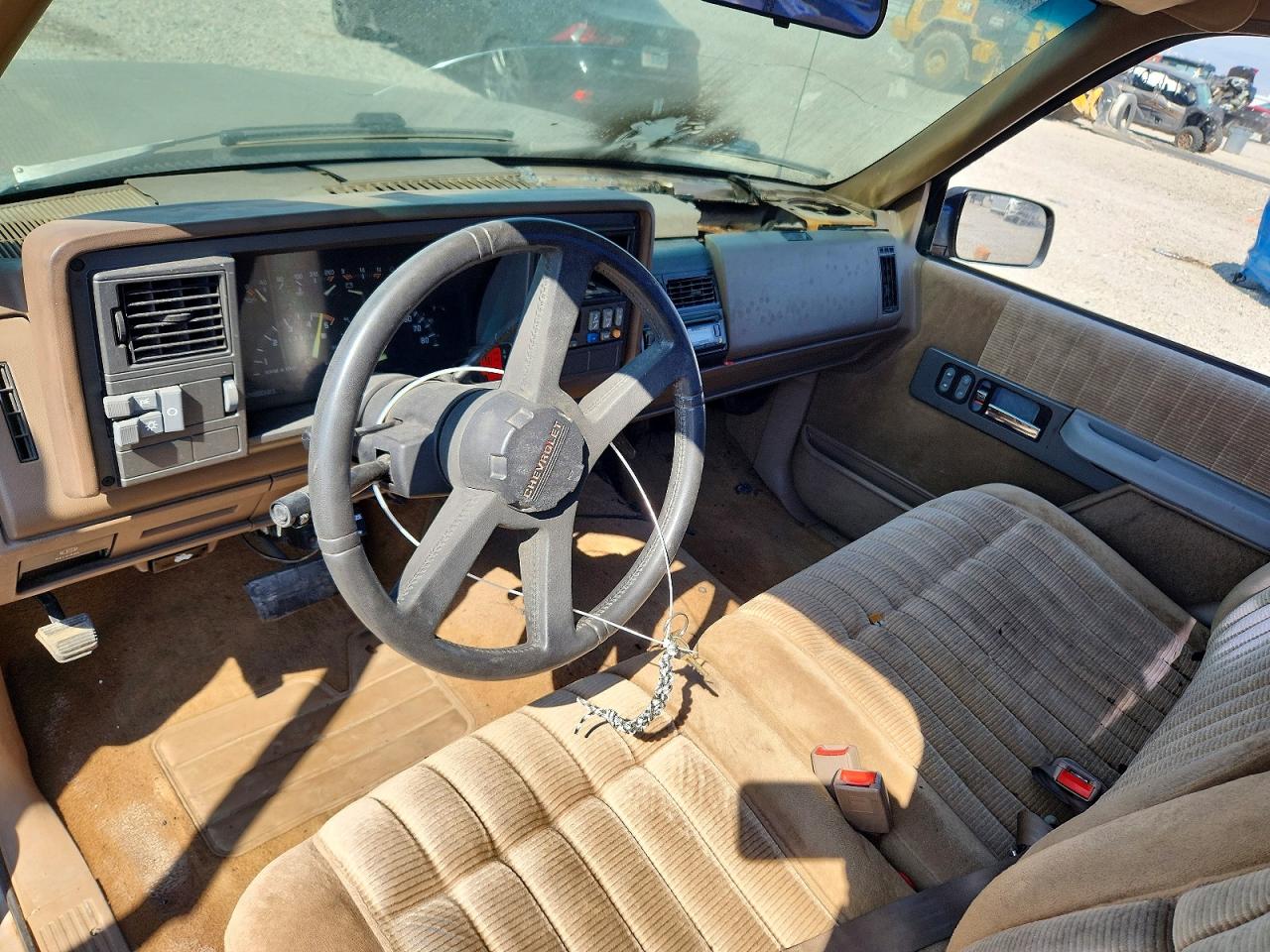 1992 Chevrolet Gmt-400 C3500 Gold vin: 1GCGC34F8NE162118