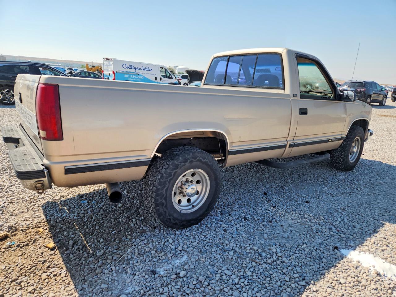 1992 Chevrolet Gmt-400 C3500 Gold vin: 1GCGC34F8NE162118