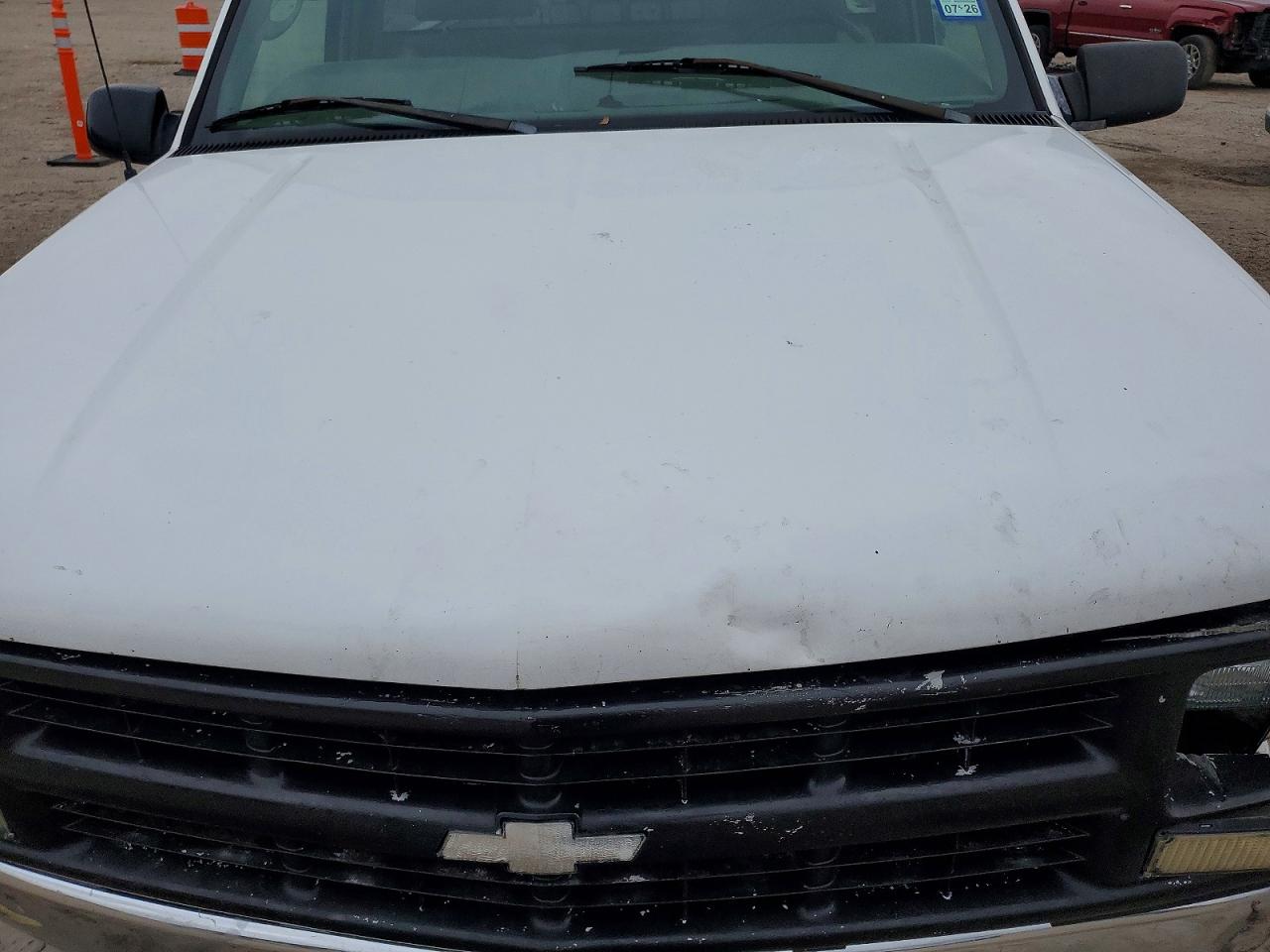 2000 Chevrolet Gmt-400 C3500 White vin: 1GCGC34R5YR128421