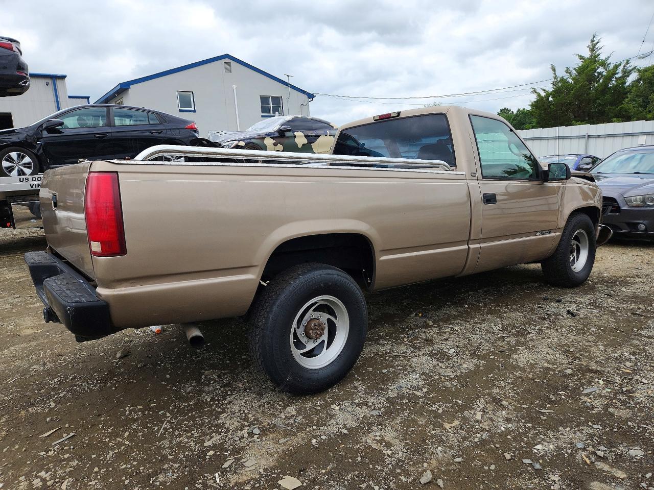 1997 Chevrolet Gmt-400 C3500 Tan vin: 1GCGC34R8VF030240