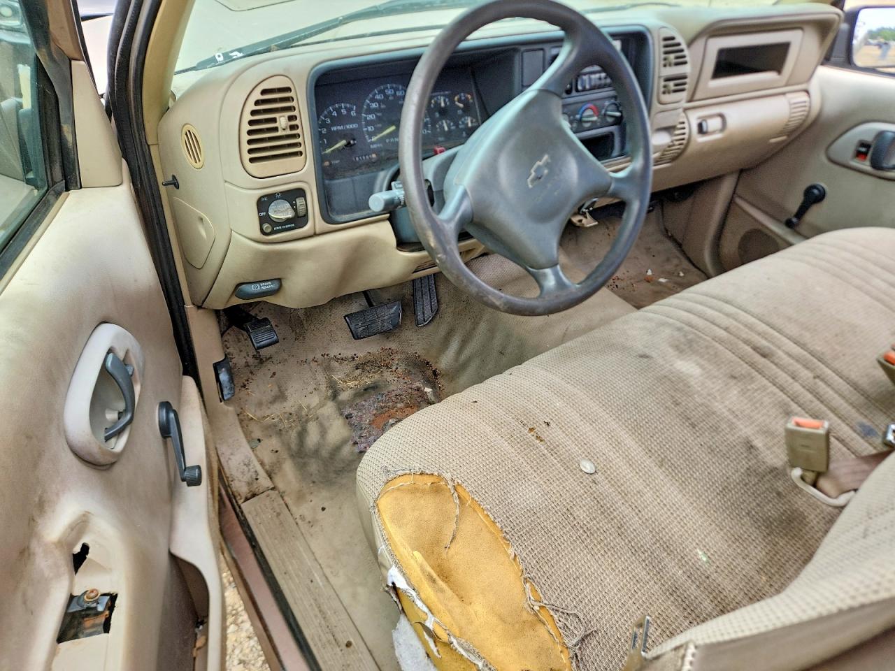 1997 Chevrolet Gmt-400 C3500 Tan vin: 1GCGC34R8VF030240