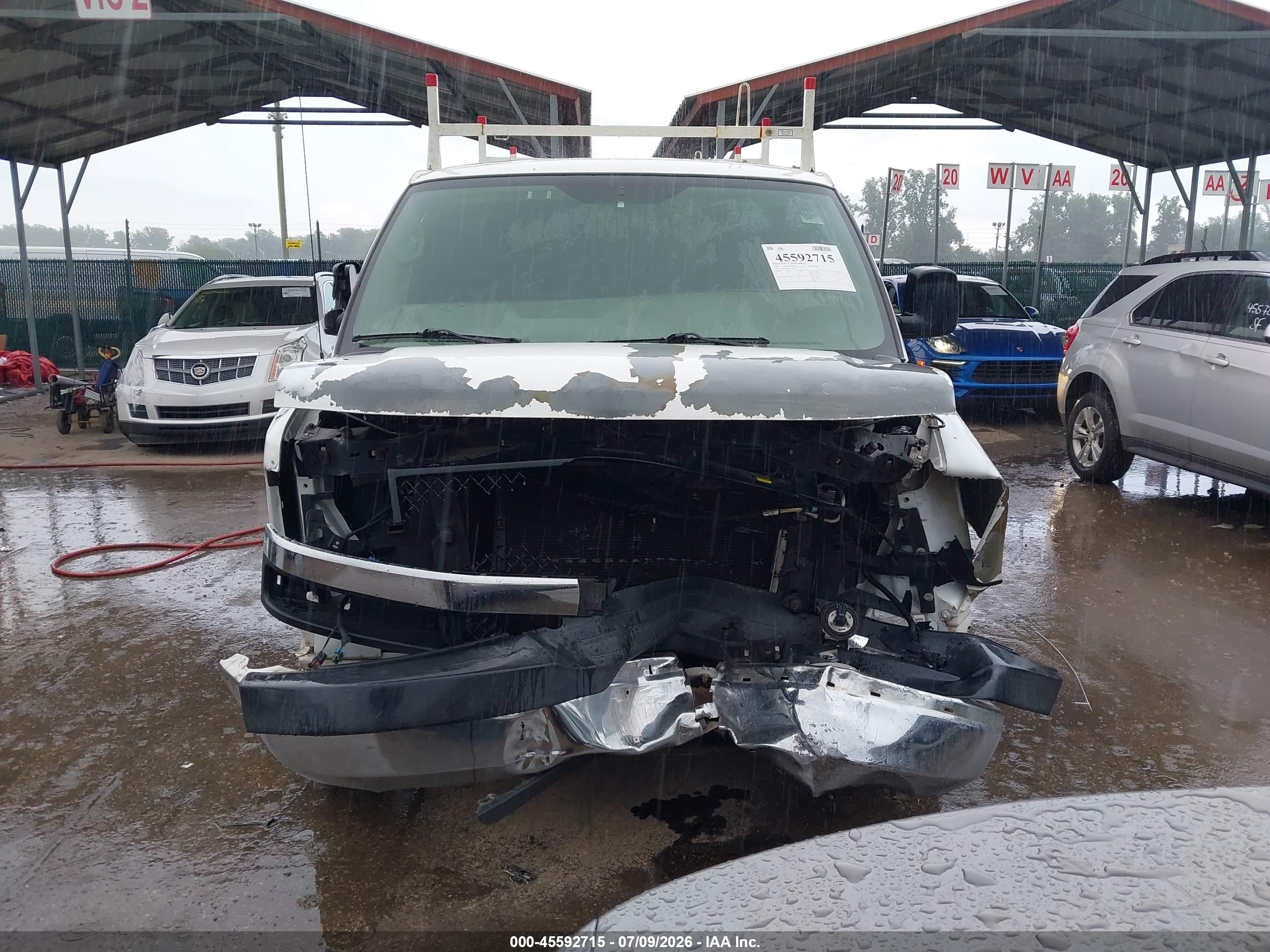 2009 Chevrolet Express Work Van Белый vin: 1GCGG25C091126911