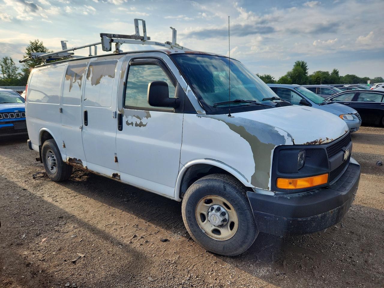 2009 Chevrolet Express G2500 White vin: 1GCGG25C091163148