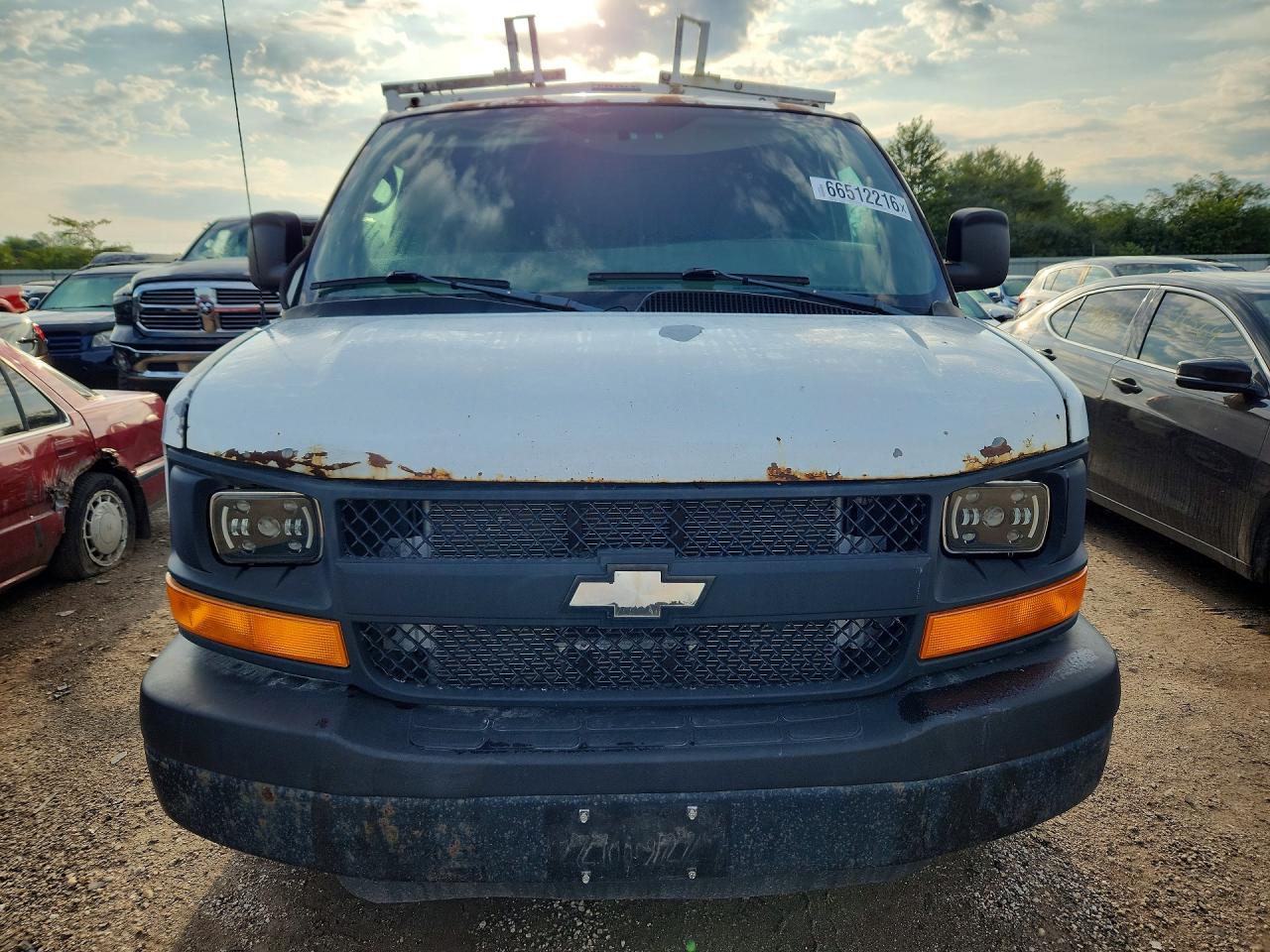 2009 Chevrolet Express G2500 White vin: 1GCGG25C091163148