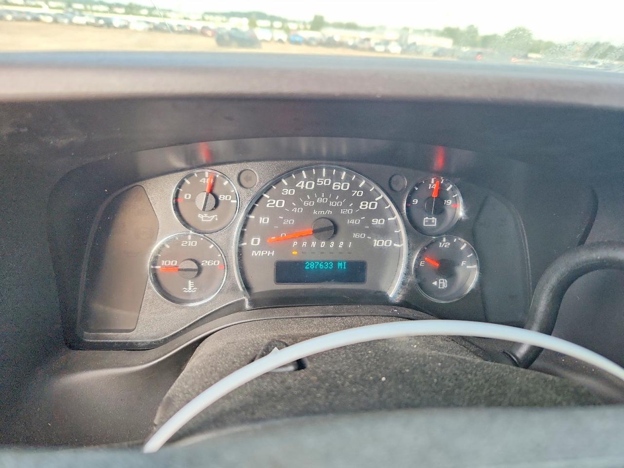 2009 Chevrolet Express G2500 White vin: 1GCGG25C091163148