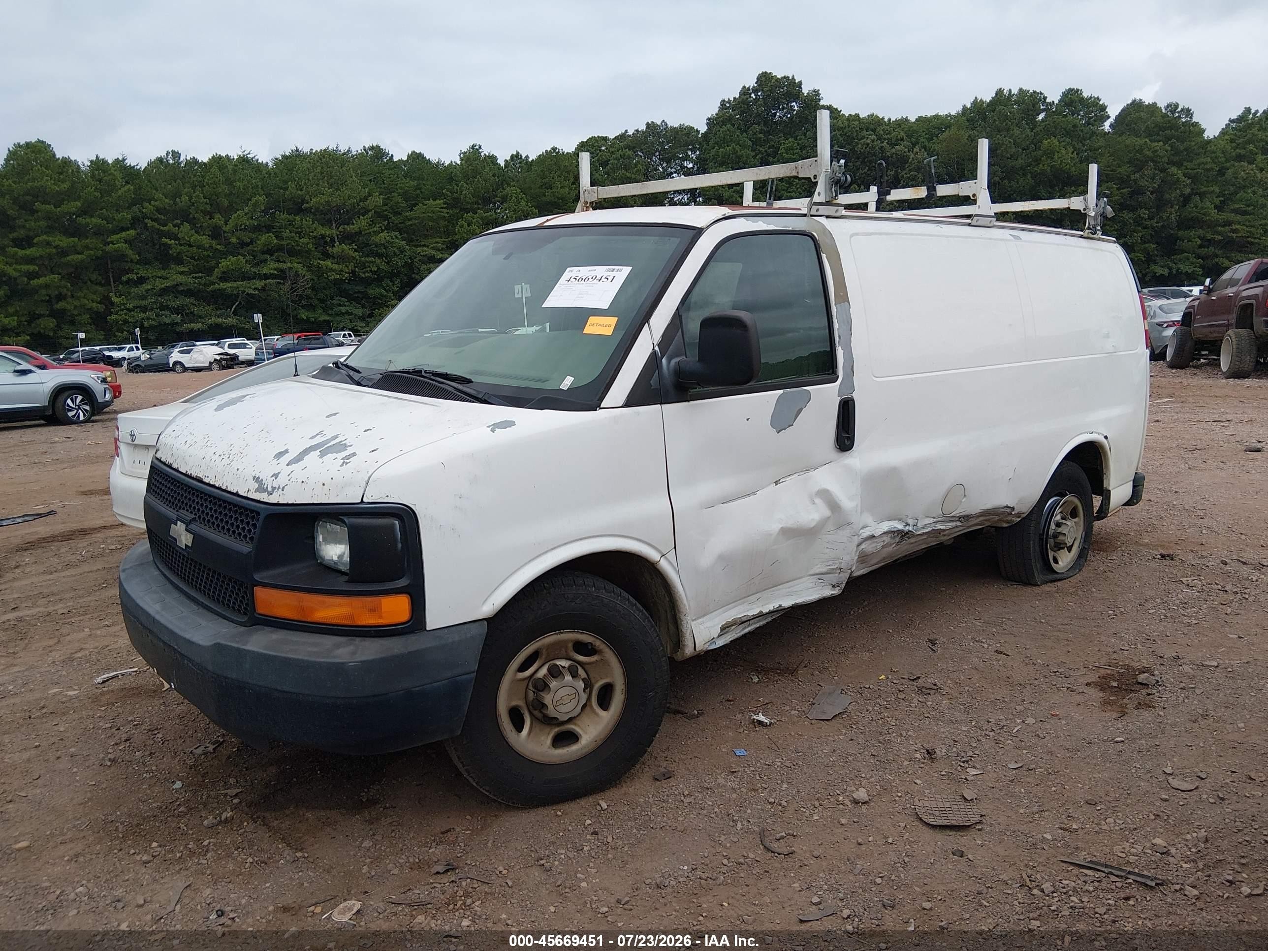 2009 Chevrolet Express Work Van White vin: 1GCGG25C291160669