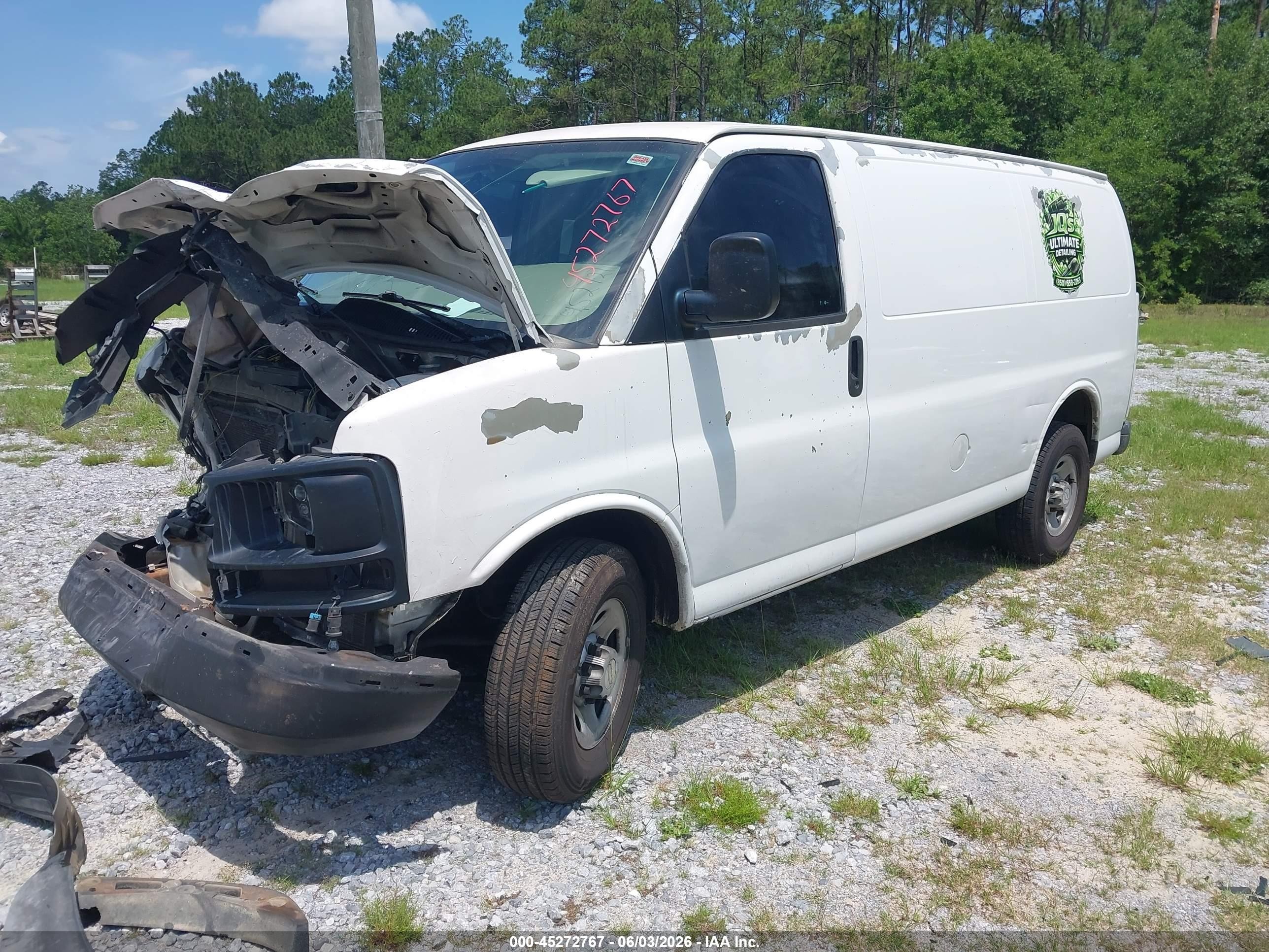 2008 Chevrolet Express Work Van Белый vin: 1GCGG25C481138493
